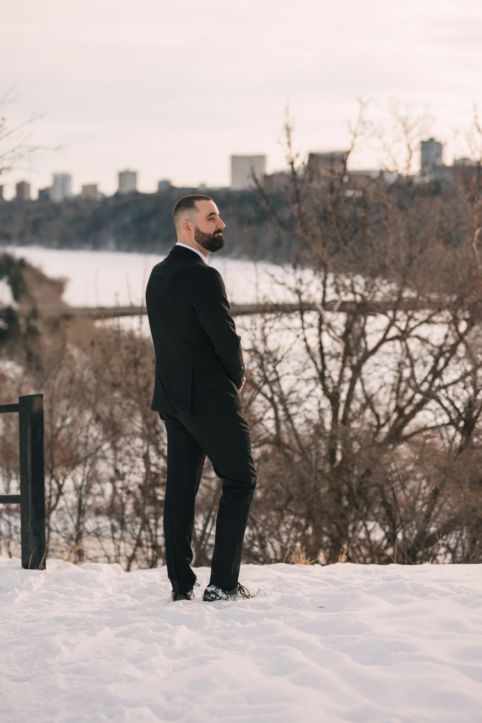 Elopement-Governmenthouse-Edmonton-Downtown 5.jpg