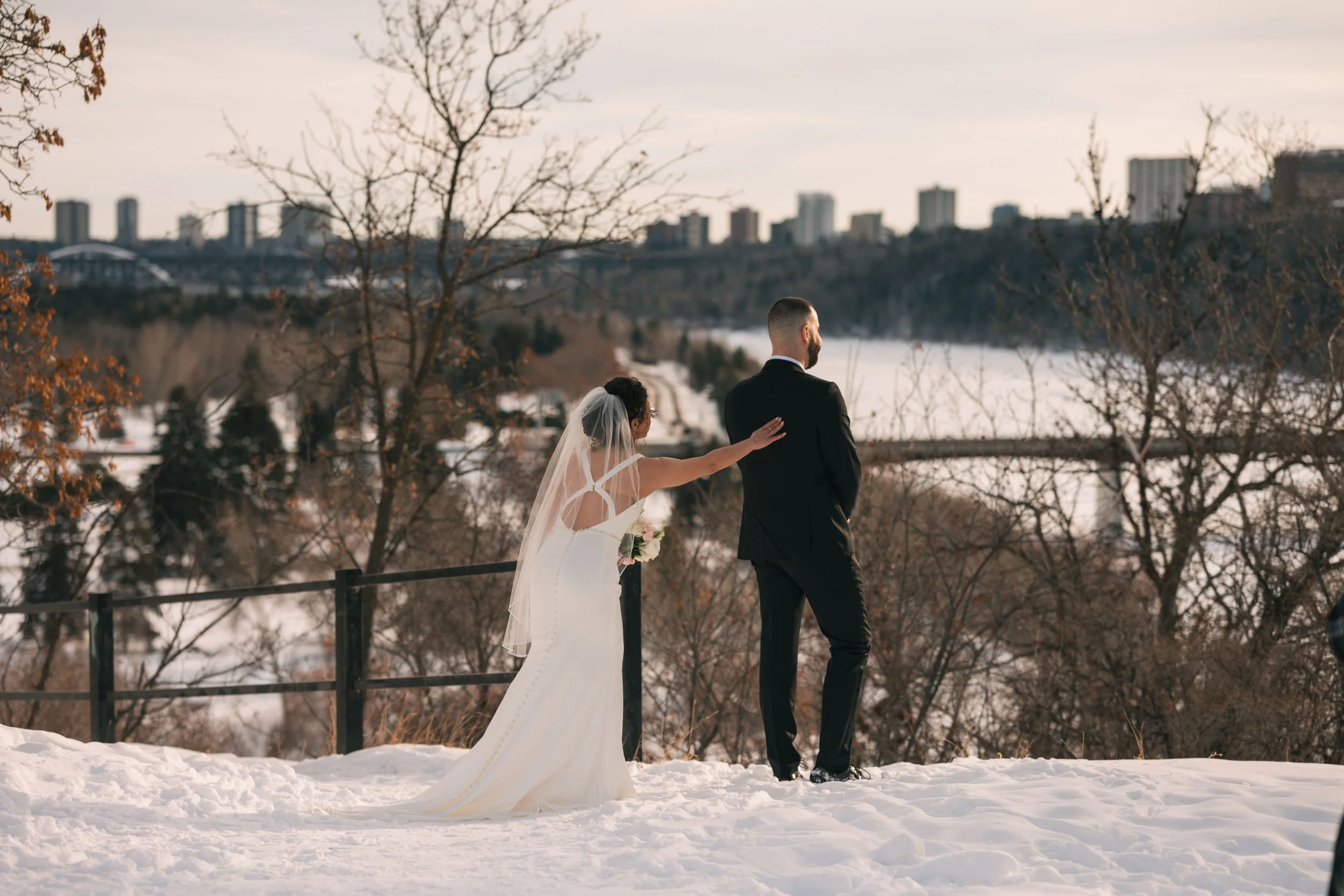Elopement-Governmenthouse-Edmonton-Downtown 7.jpg
