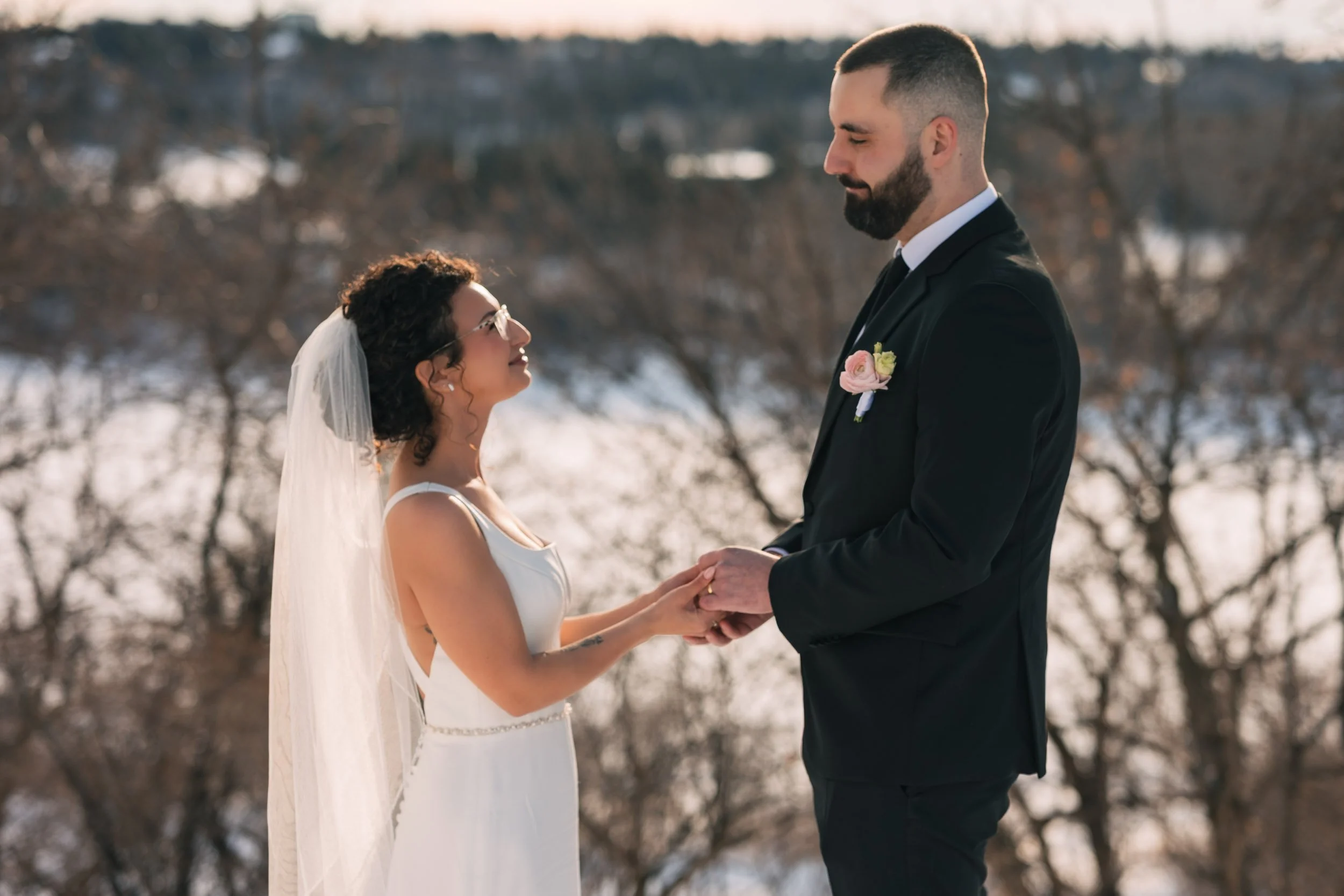 Elopement-Governmenthouse-Edmonton-Downtown 15.jpg