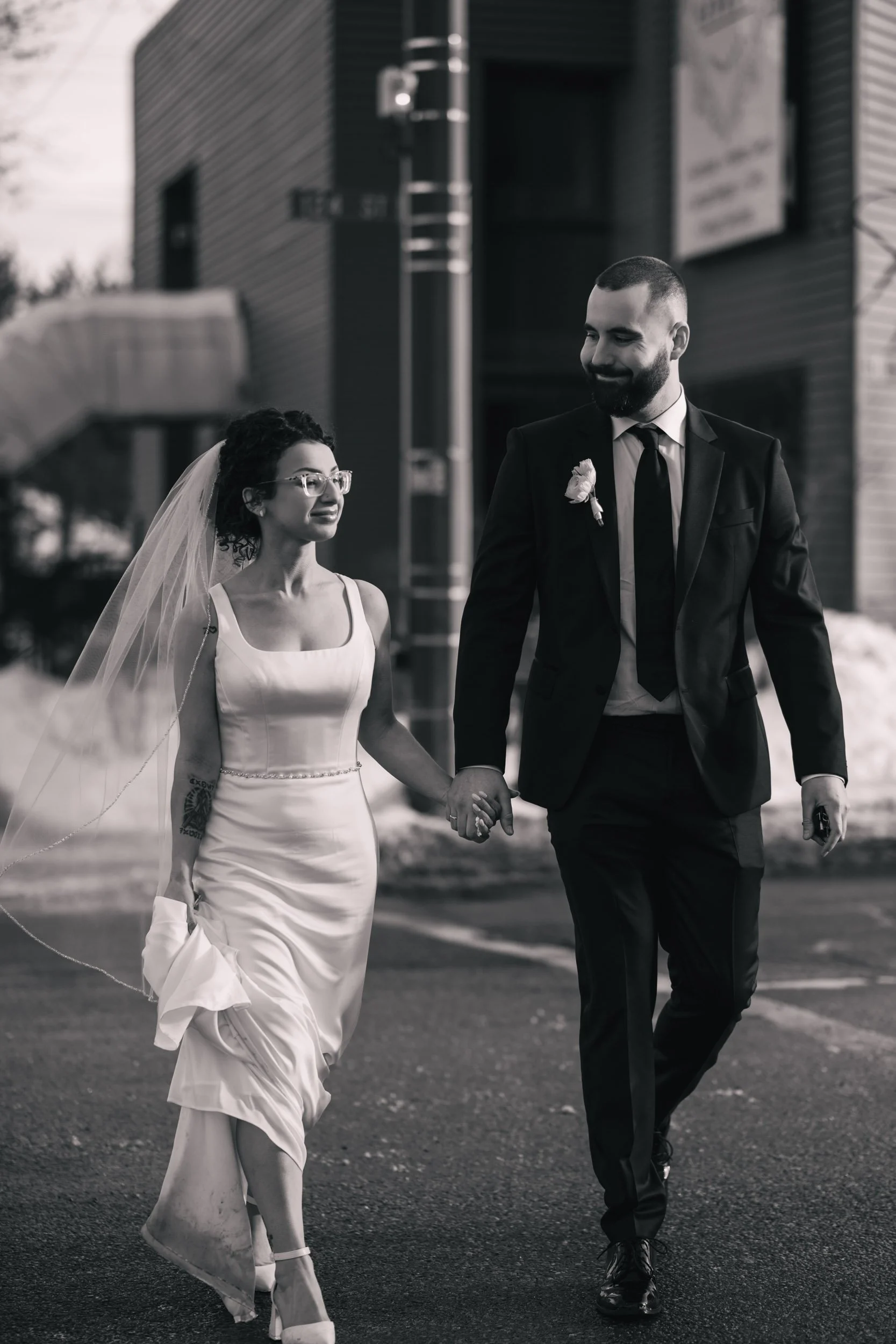 Elopement-Governmenthouse-Edmonton-Downtown 29.jpg