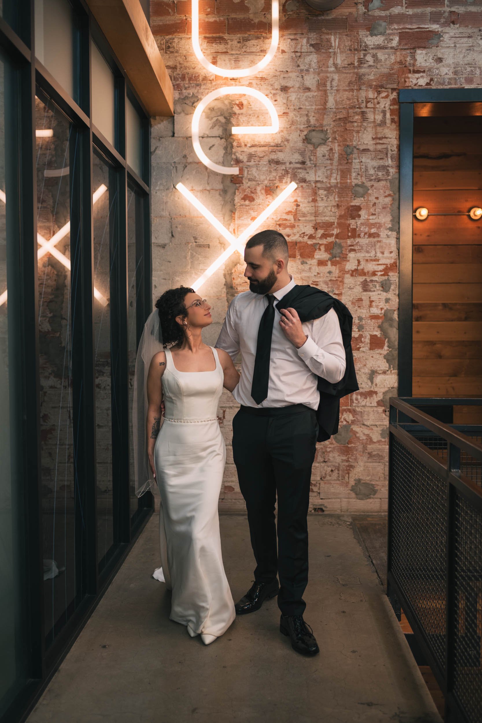 Elopement-Governmenthouse-Edmonton-Downtown 35.jpg