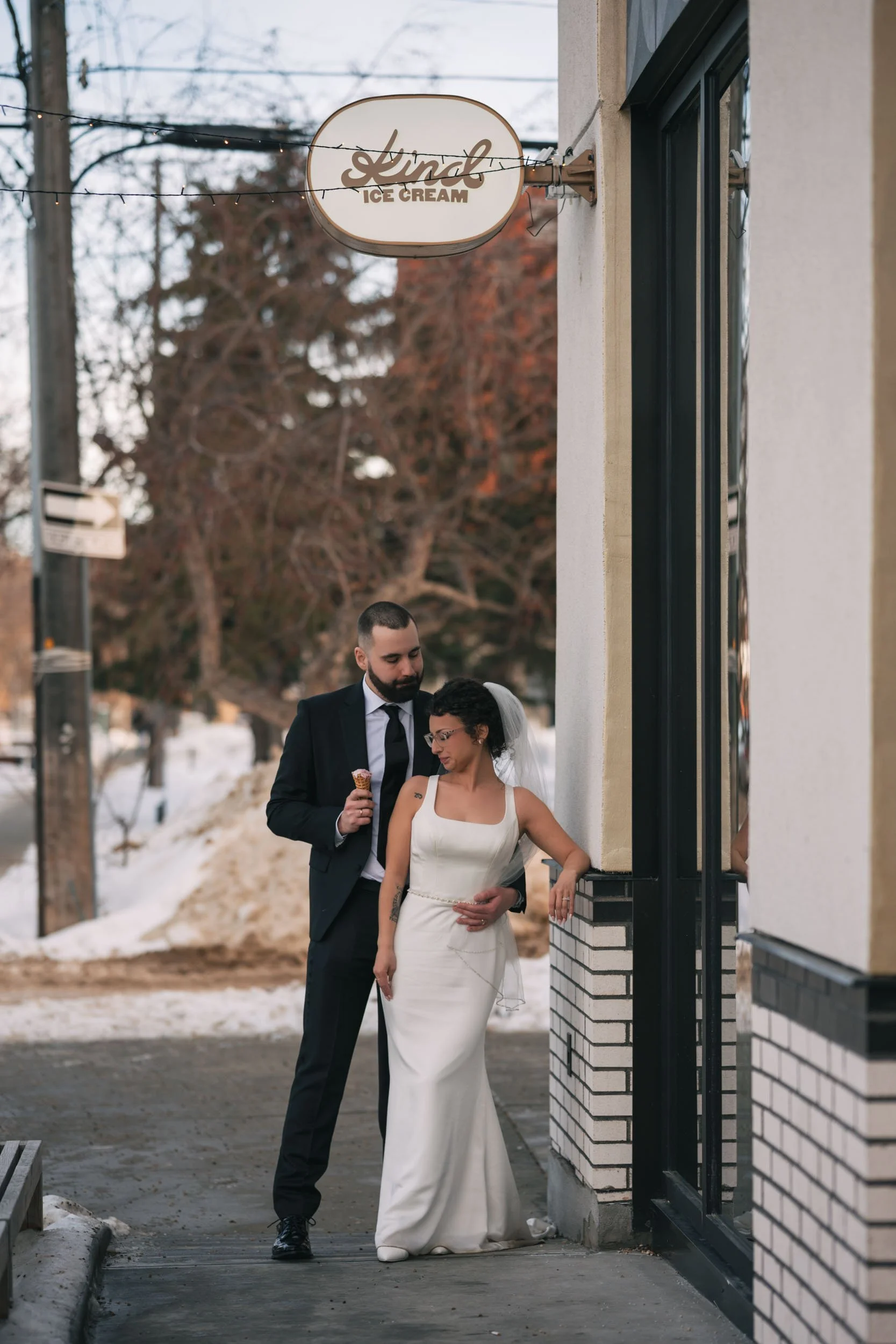 Elopement-Governmenthouse-Edmonton-Downtown 40.jpg