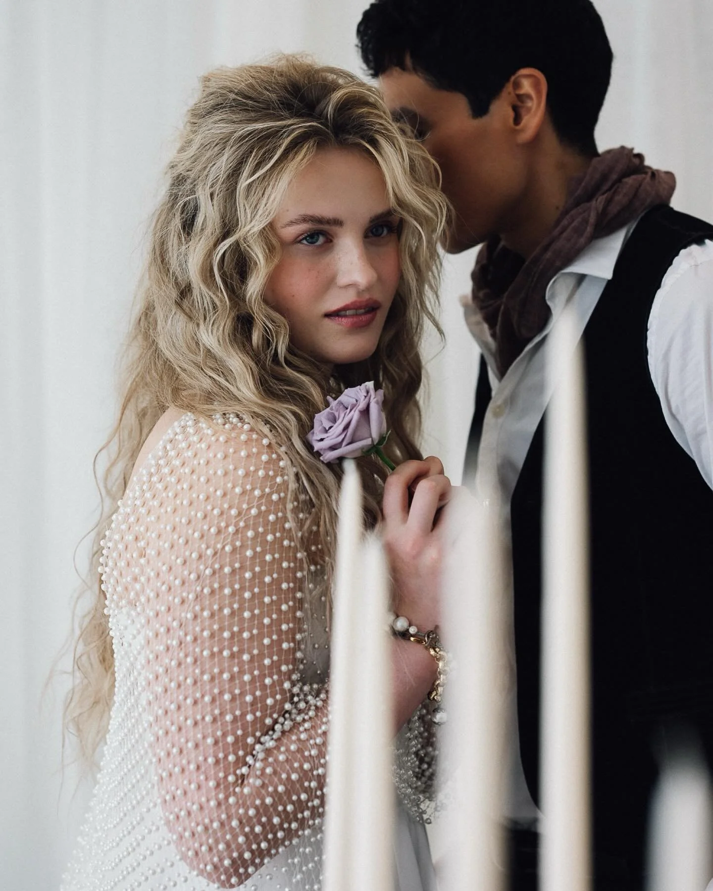 It was such a treat to attend of this stunning workshop . Coming together to meet and watch other creatives be in their elements is inspiring. 

Shot at The Baroque Social workshop with @nicoleashley
Planner/design @solettedesign
Florals/design @fabl