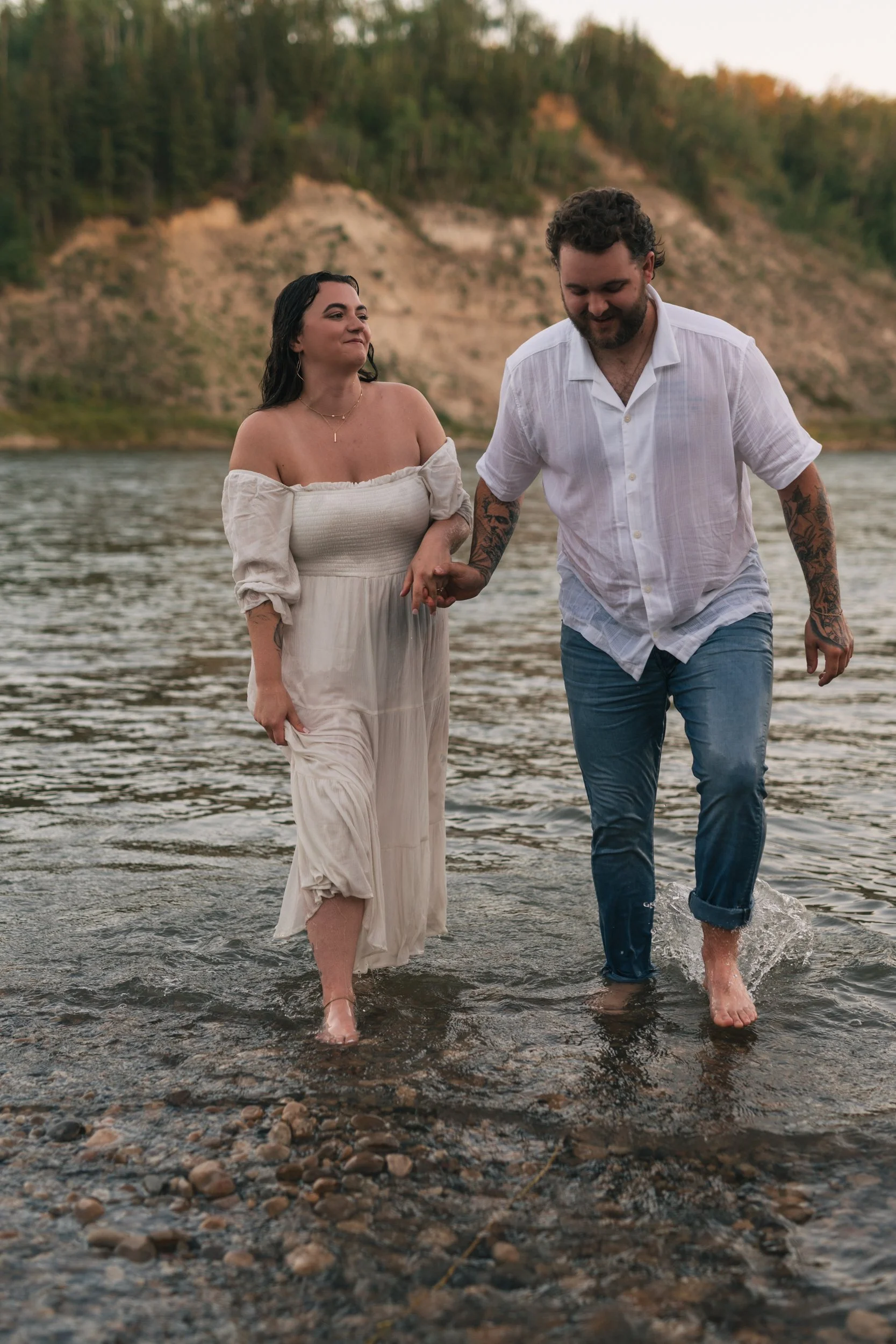 Edmonton-Leduc-Devon Engagement Photographer-Water Photos41.jpg