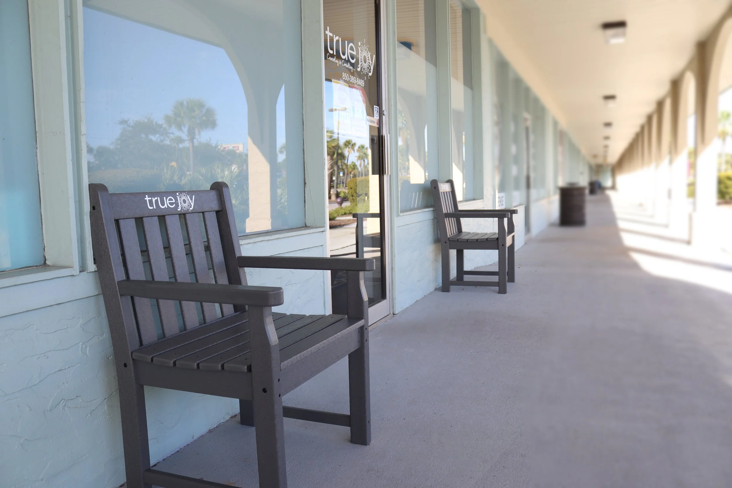 Outdoor seating IMG_9766.jpg