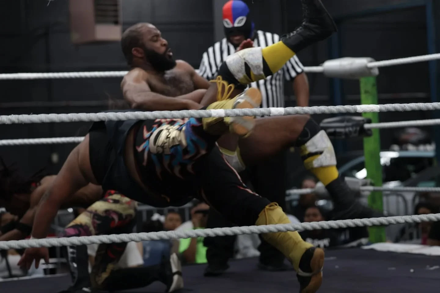 I came in at the tail end of this @c3wrestling match but I got some amazing shots. @eddieblas95 won the triple threat match against @thestreetstompers_inc4's  @theonlyreal_t3 and @khaz_the_man15.