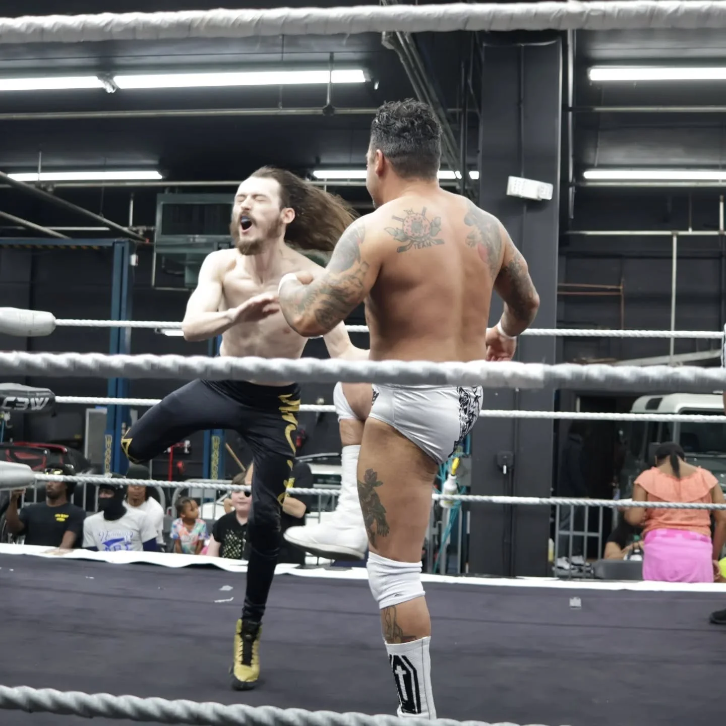 In this @c3wrestling triple threat match @johnnydigsgraves wins by submission.