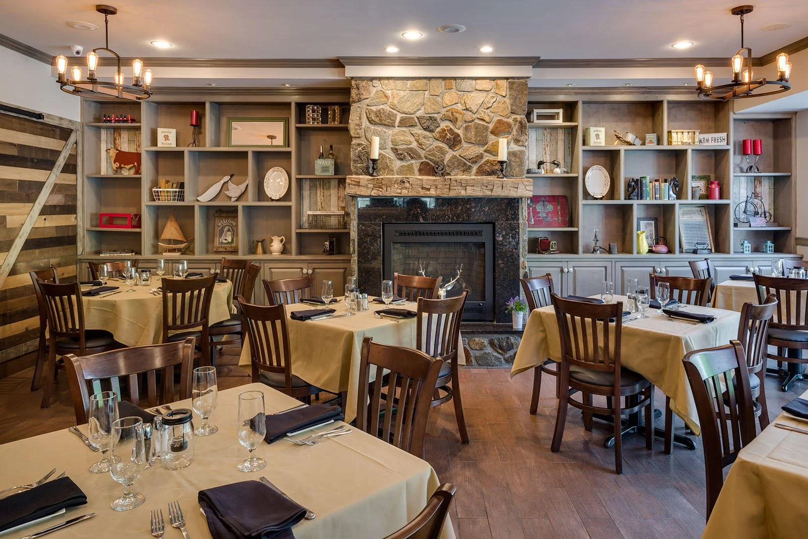 Barn Door - Ridgefield, Connecticut