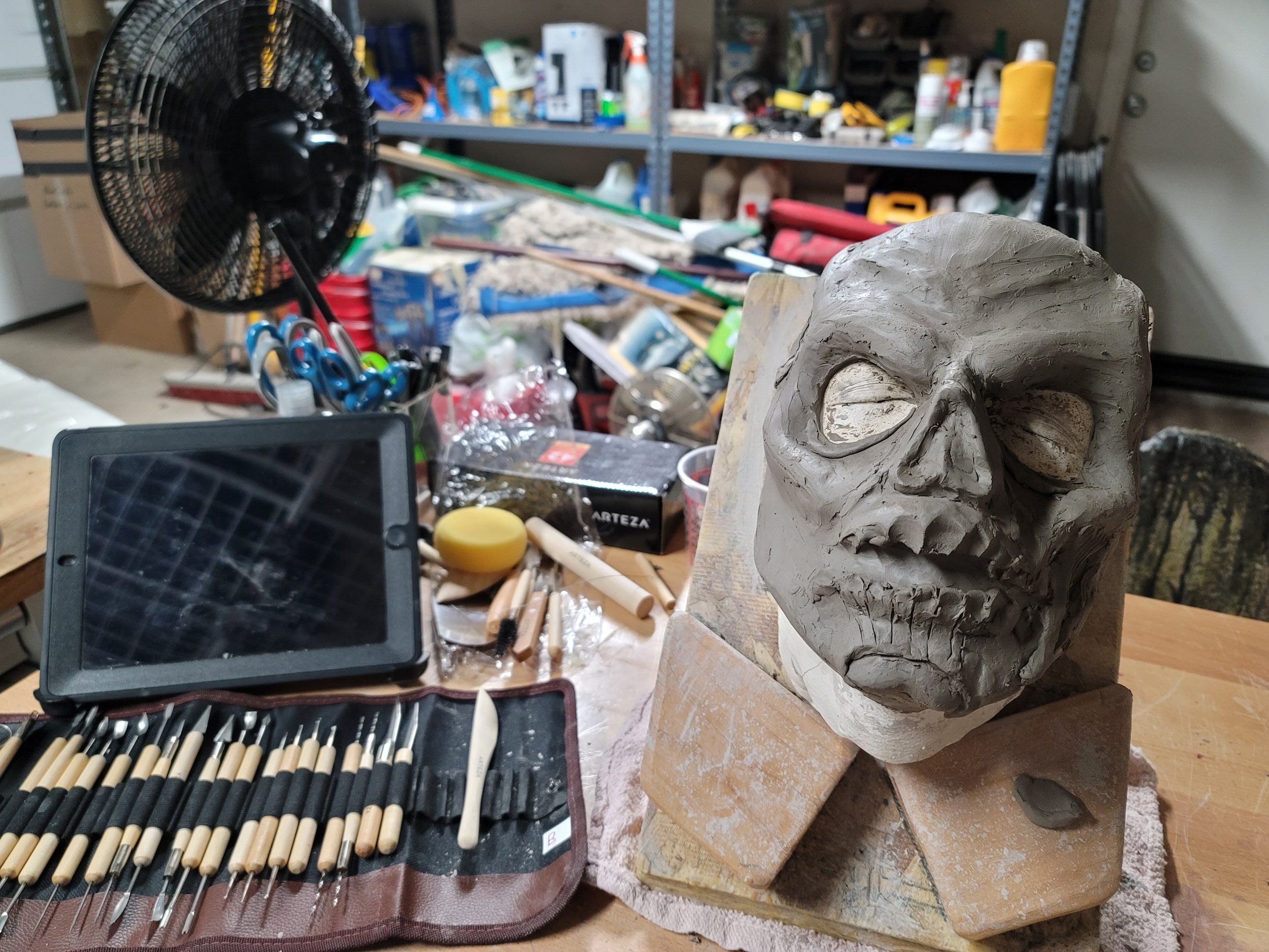 Start of the sculpt, blocking out basic shapes.