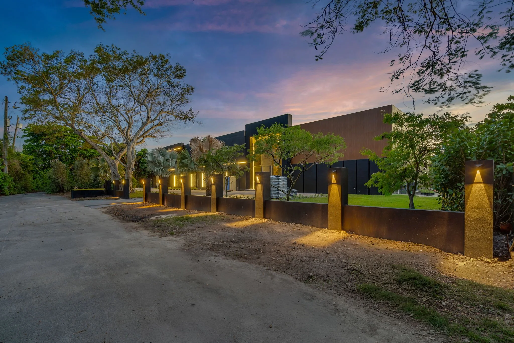50-web-or-mls-13500SW69th-1.jpg