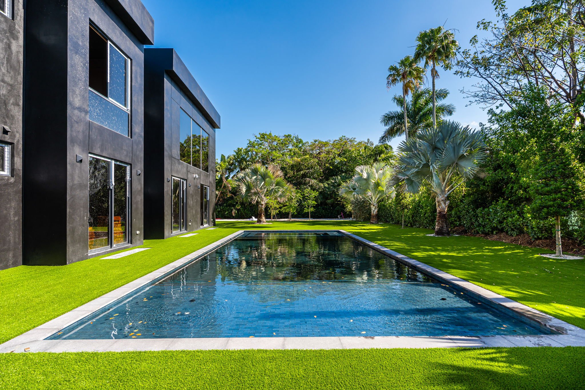 11-web-or-mls-13500SW69Ave-18.jpg