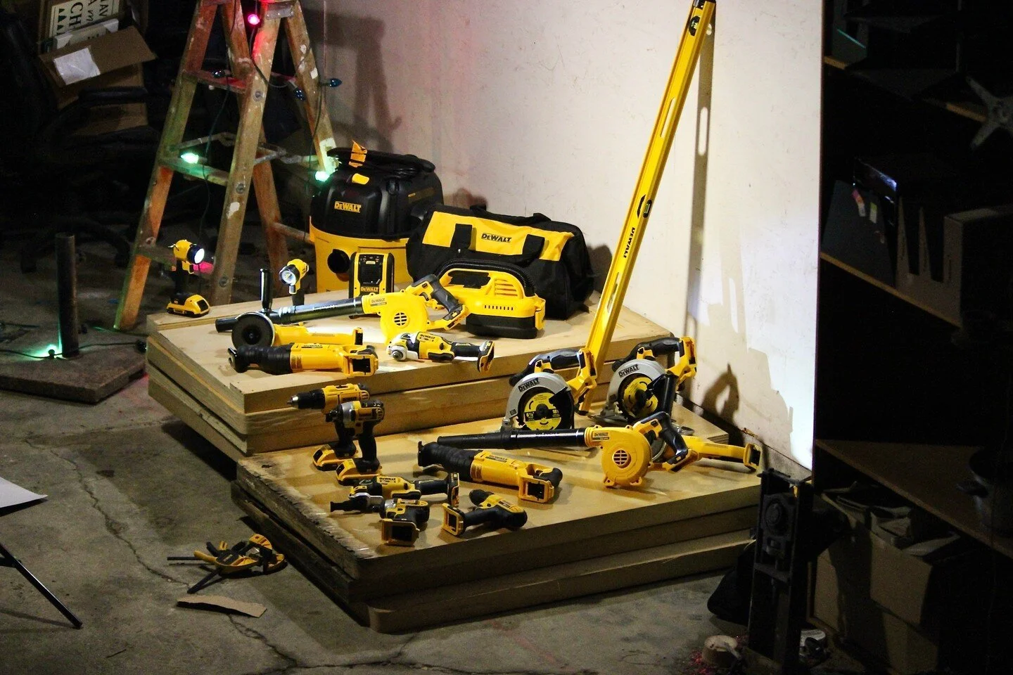 Look at all that Black & Yellow 🐝 
Can you tell we have a preference? Tough, powerful, and oh so pretty together! @dewalt_ca
How will we use these tools?
- In-community design+build workshops
- Prototyping structures designed by youth!
- Occas