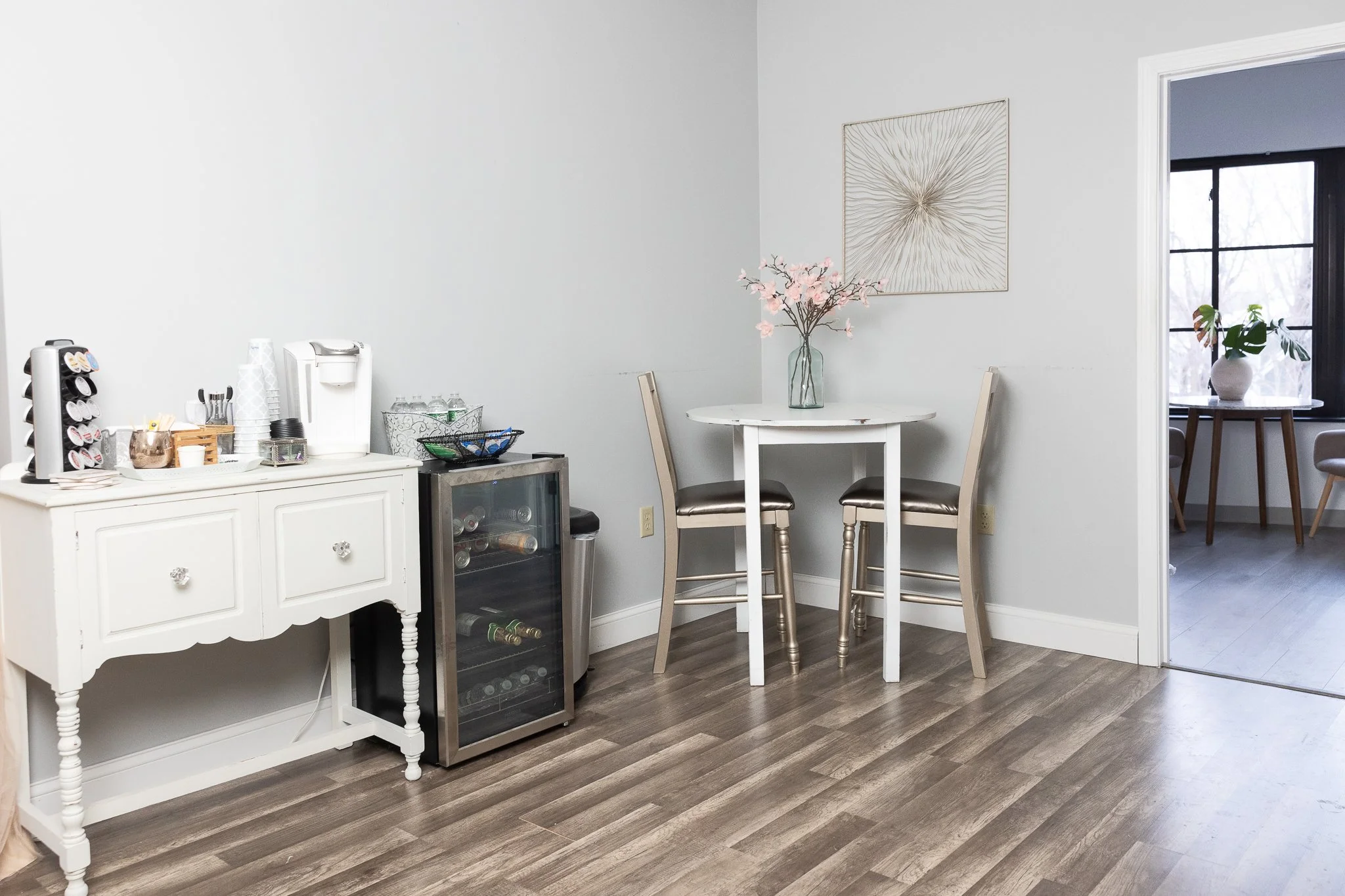 Lobby with complimentary coffee & water