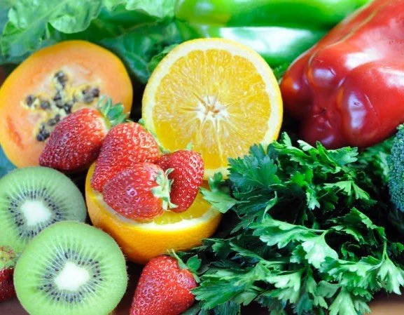 I&rsquo;ve been storying a lot about vitamin c lately, so I figured I&rsquo;d drop some knowledge about this amazing vitamin! Vitamin c aka ascorbic acid has many important roles in the body.  It&rsquo;s key for the immune system, helping prevent inf