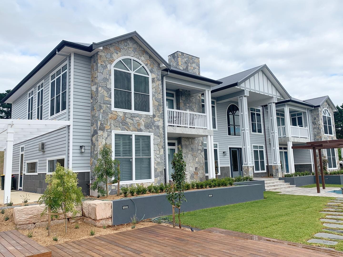 Admiring this beauty. We can not wait to see this project fully completed🏊🏻&zwj;♀️ 🏠

Swipe left to see a few progress pictures.

-
-
-
#swimmingpool#pool#engineer#farmhouse#poolhouse#cabana#housedesign##civilengineering#structuralengineering#dmcc