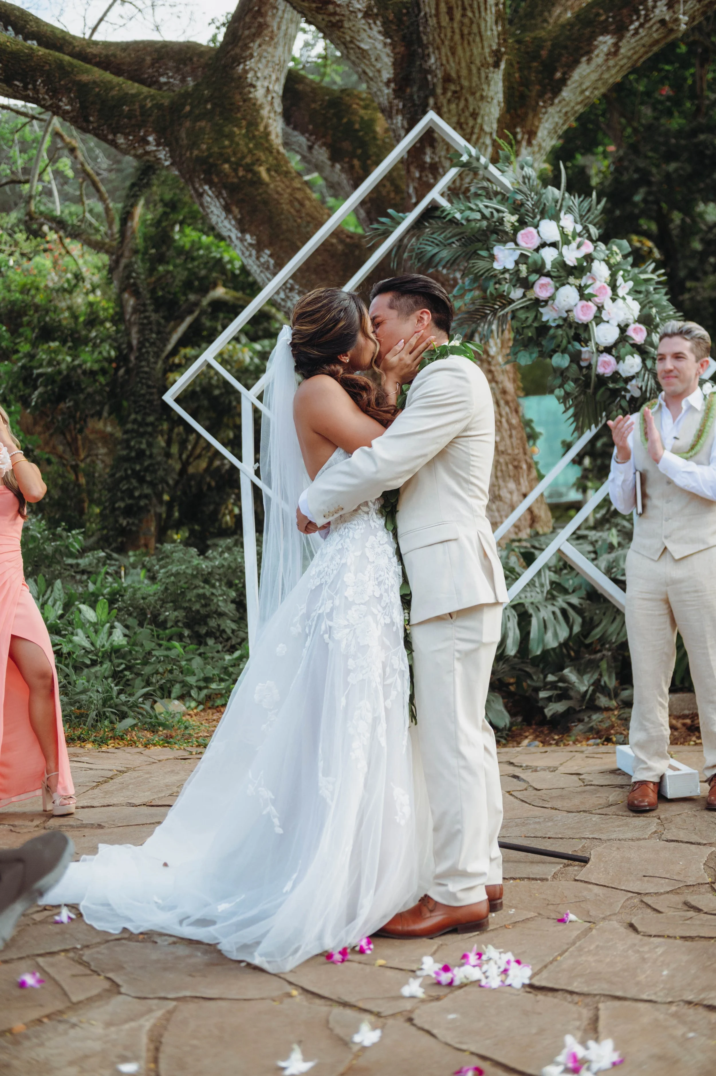 Mia & Kawenas Wedding-297.jpg