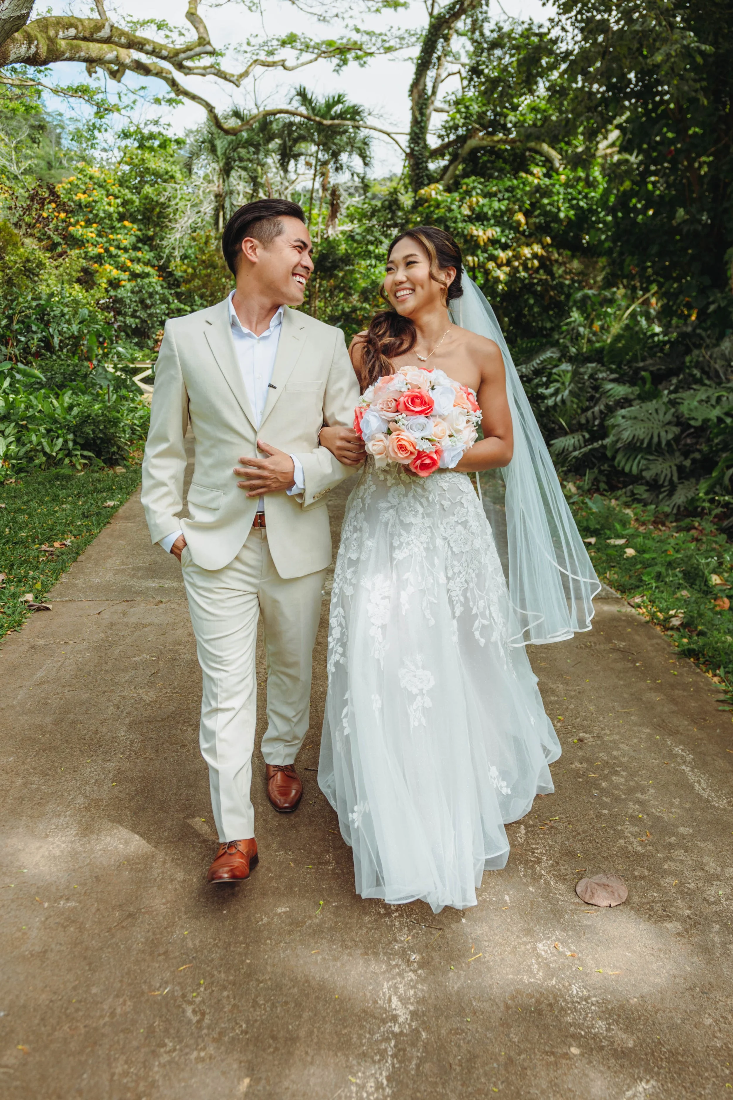 Mia & Kawenas Wedding-96.jpg
