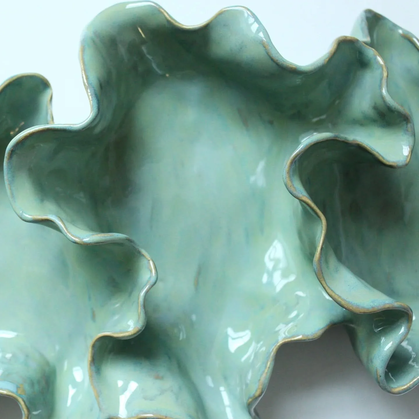 Another close up of Caliscape, a one-of-a-kind creation made for a biotech venture firm&rsquo;s new San Francisco office inspired by West Coast dynamic landscapes. 🏞️

Explore my creations www.julianalua.com

If you seek a piece sculpted with meanin