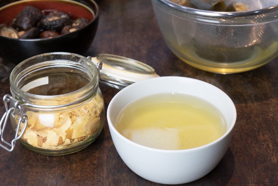 Easy Dashi Recipe with Kombu and Bonito