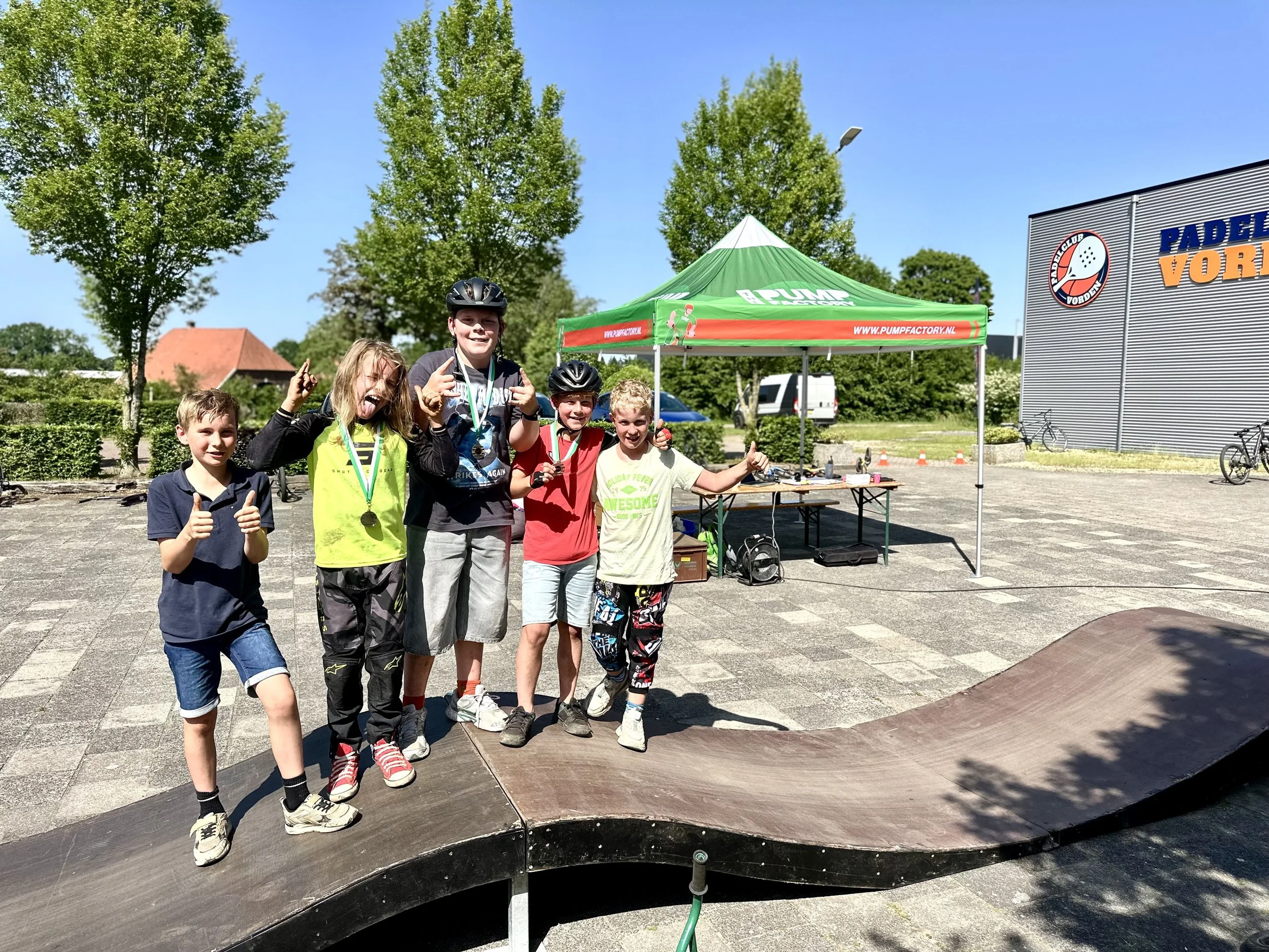 Geslaagde en hete Pumptrack-dag in Bronckhorst!