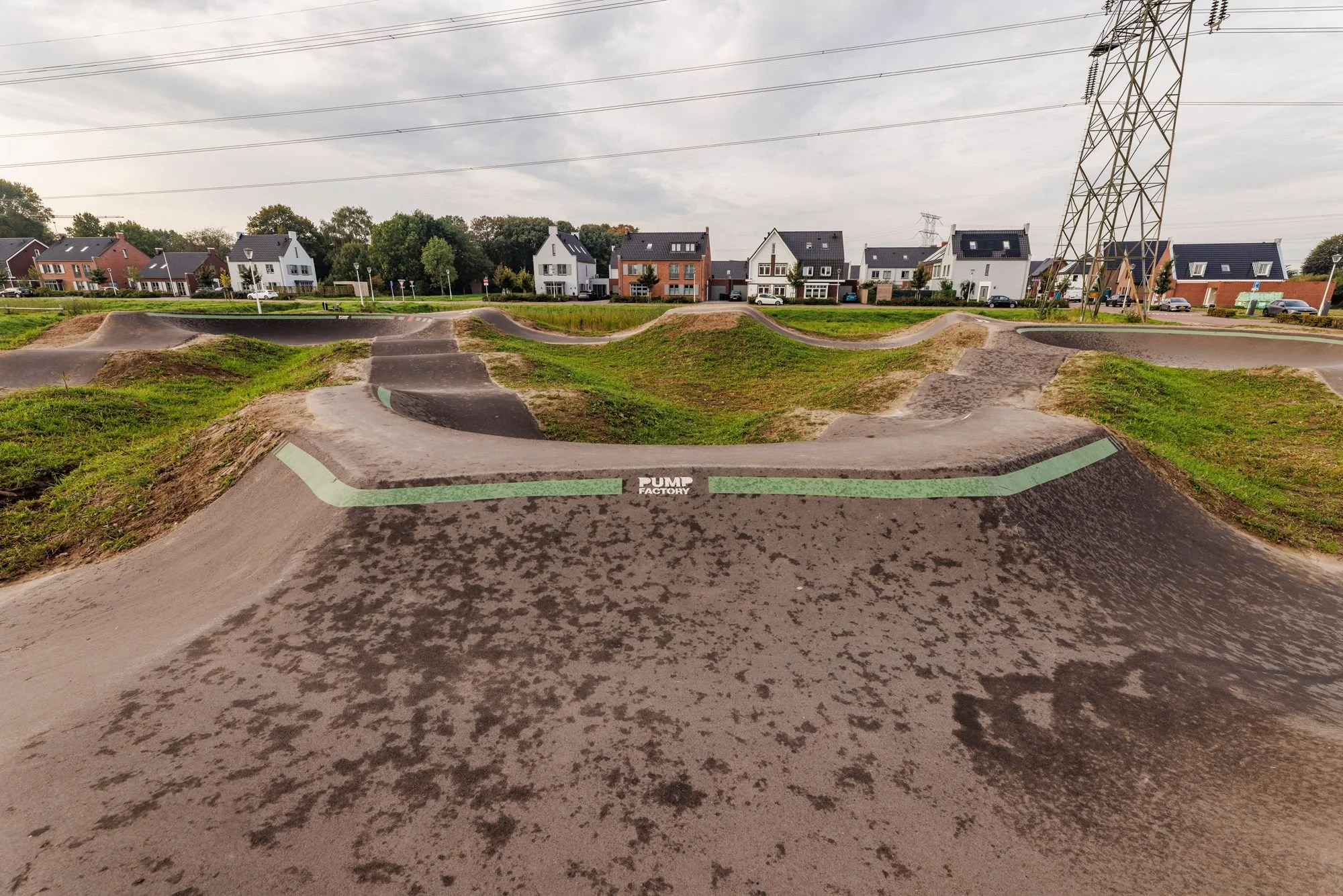 Golvend asfalt van pumptrack Berkel-Enschot