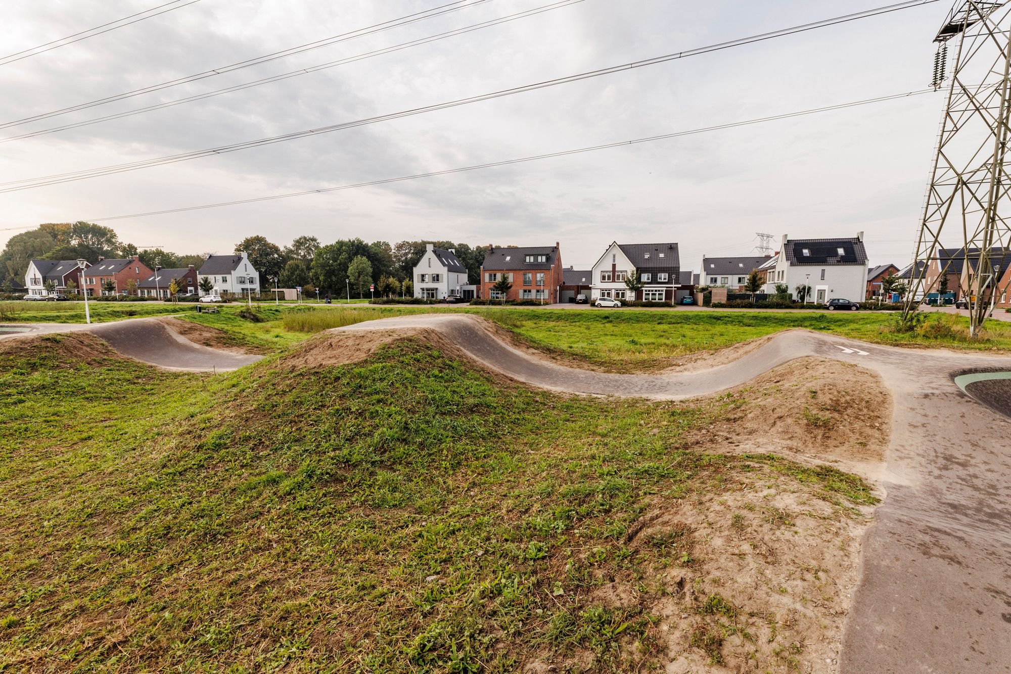 Bochten van de asfalt pumptrack in Berkel-Enschot