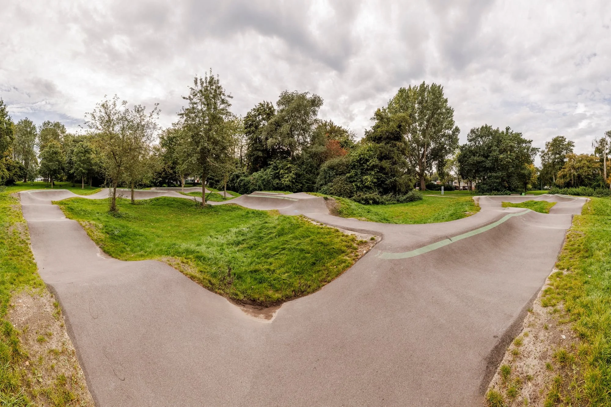 Splitsing van de routes op pumptrack Lelystad