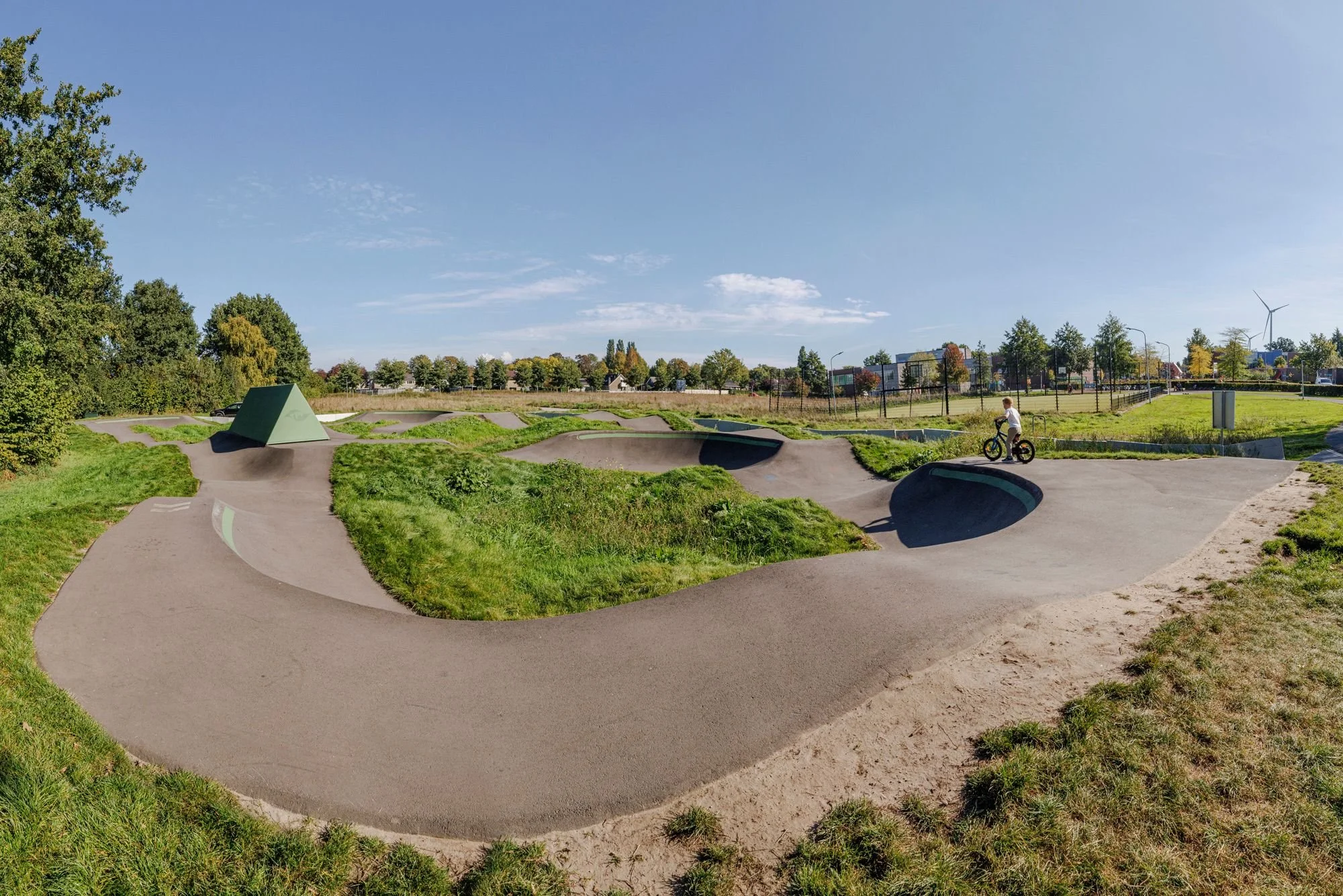 Asfalt kombocht van pumptrack Nieuw-Buinen