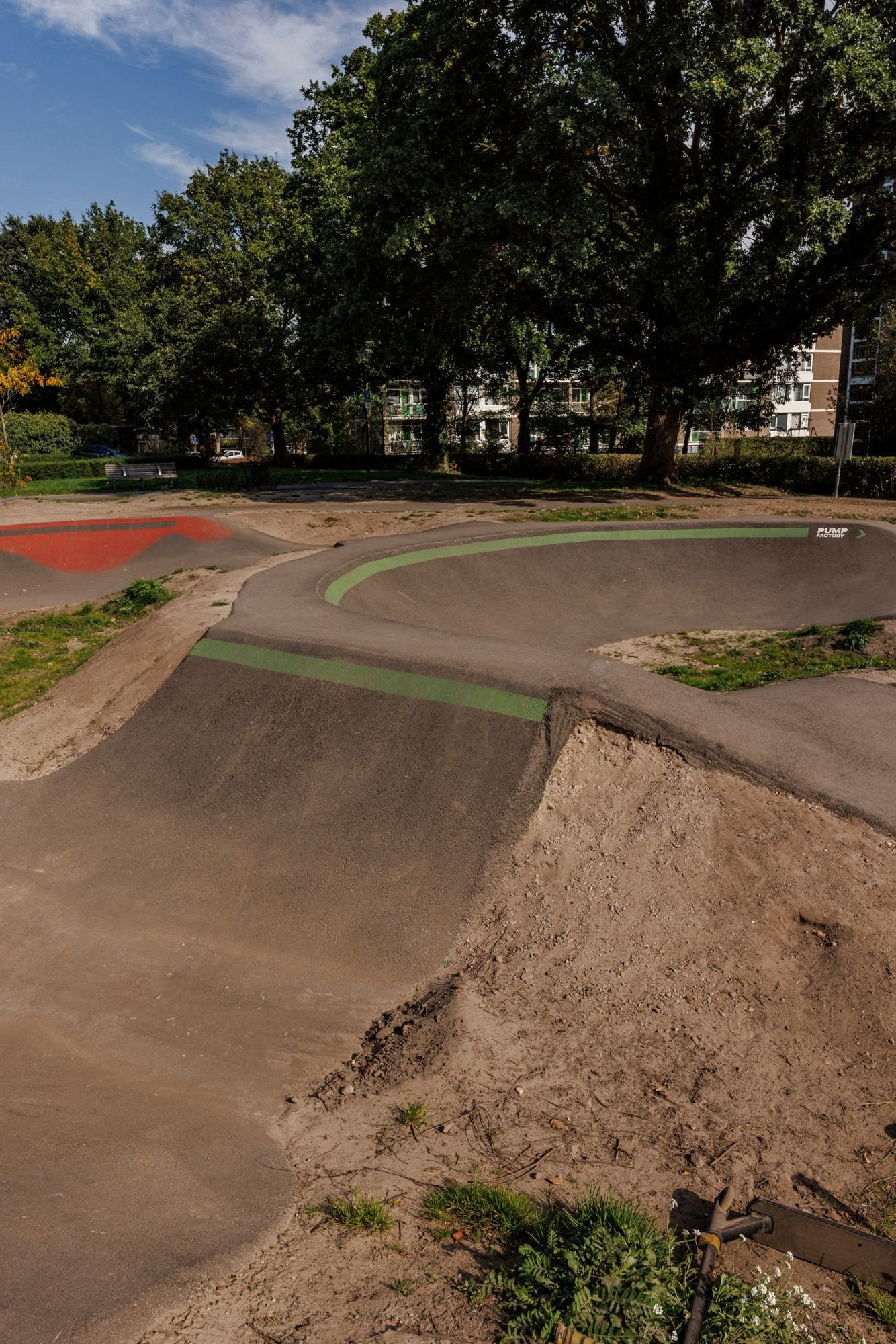 Steile bocht op pumptrack Orden in Apeldoorn