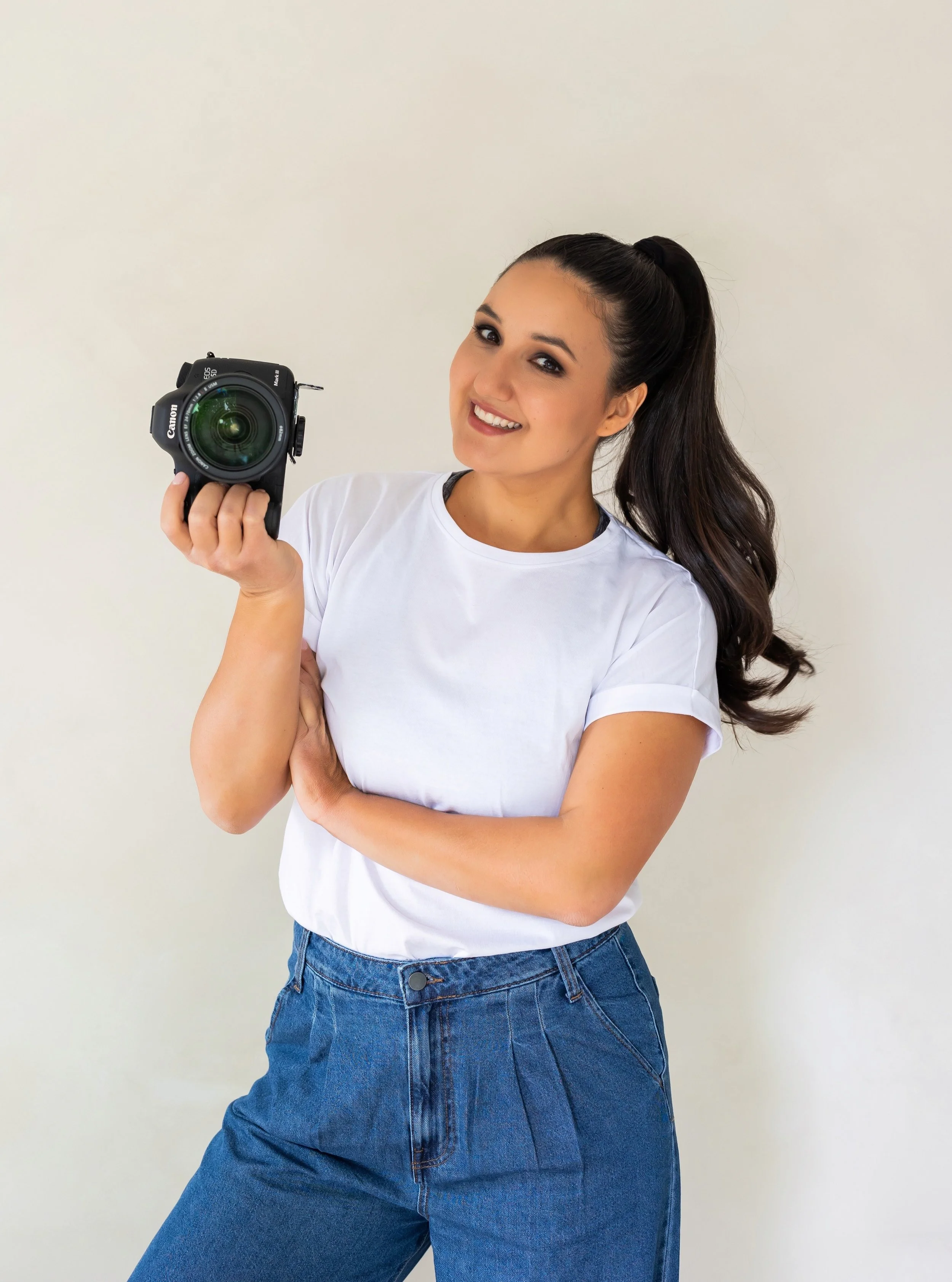 Hi All

I think it's time I re-introduce myself for my new followers =)

My name is Tina Nikolovski - I've been photographing for 21 years including my studies. I also own and run a Creative Talent agency in Canberra, @devojkatalent (founded 11 years