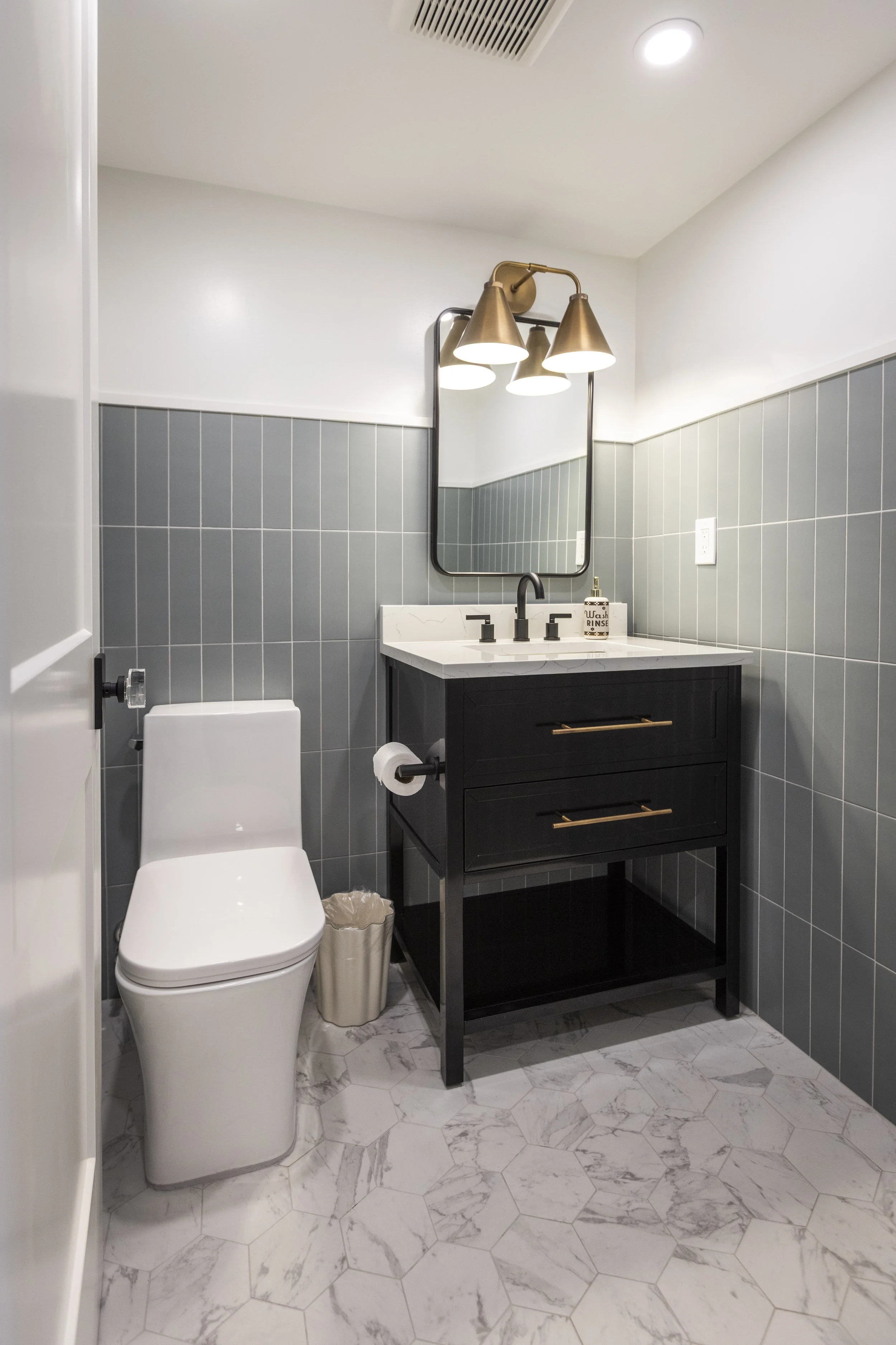 BASEMENT_BATH(2).JPG