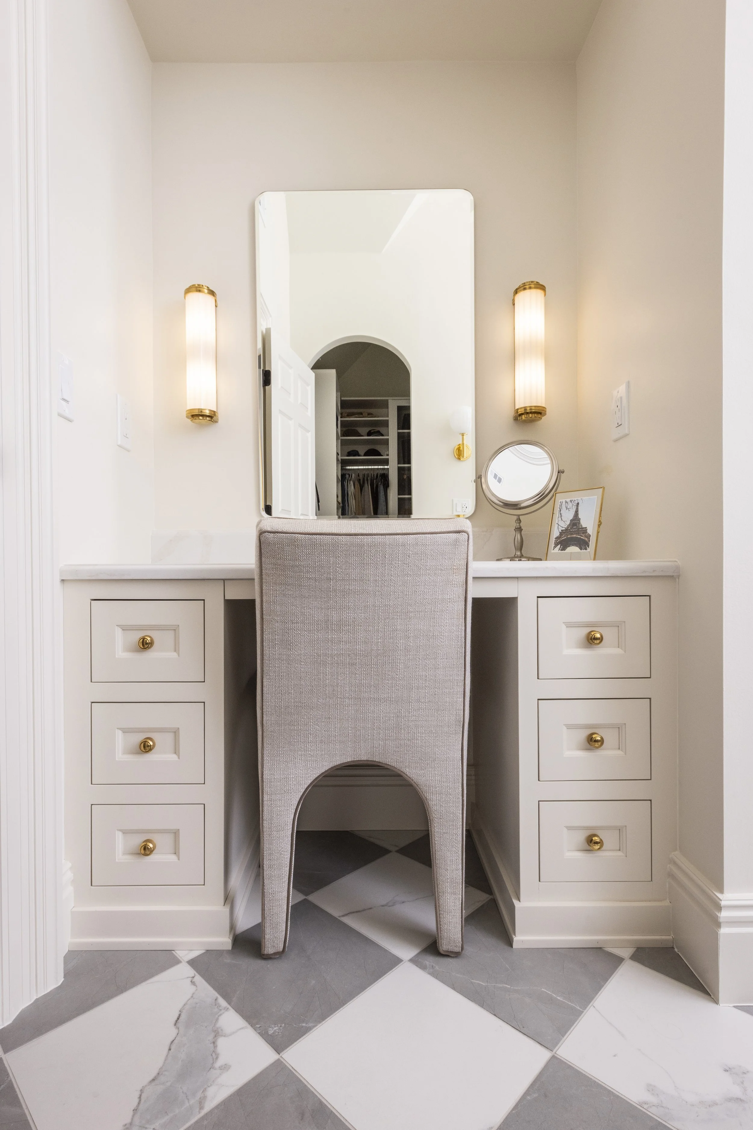 Herschel Vanity Fixed.JPG
