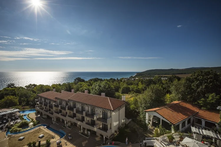 The Cliff Obzor Bay