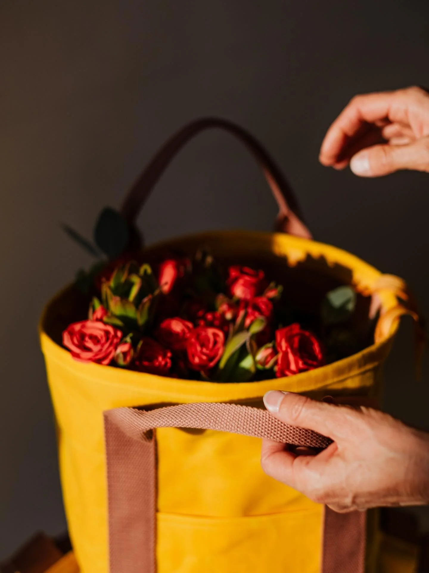 Upcoming in person events:

SUN NOV 30 - An Artisan&rsquo;s Holiday Market on the Vroman&rsquo;s Paseo 11-4
@vromansbookstore 

SAT-SUN DEC 13-14 - Unique Markets LA 10-4
@uniquemarkets 

Every SAT NOV-DEC - Ragamuffin Coffee Roasters Holiday Market 