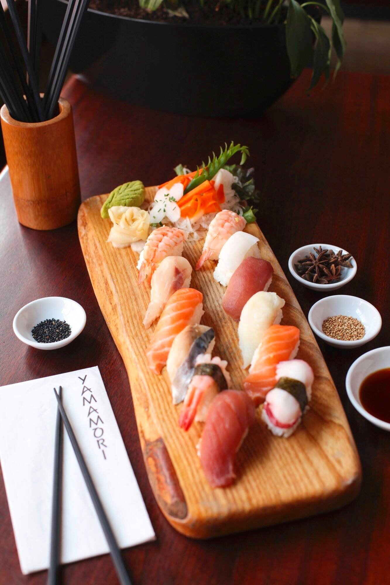 Sushi/Sashimi Platter