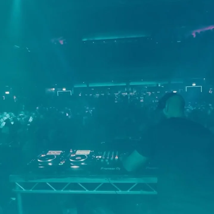 Woozy is back in this Saturday w/ one for the low-end heads 🔉🔉 They welcome Tectonic to celebrate 20 years of the seminal label 🔉🔉

Pinch X V.I.V.E.K. X Beatrice M. make up this bass-HVY lineup with Rub A Dub Hifi &amp; The Mighty JAR system powe