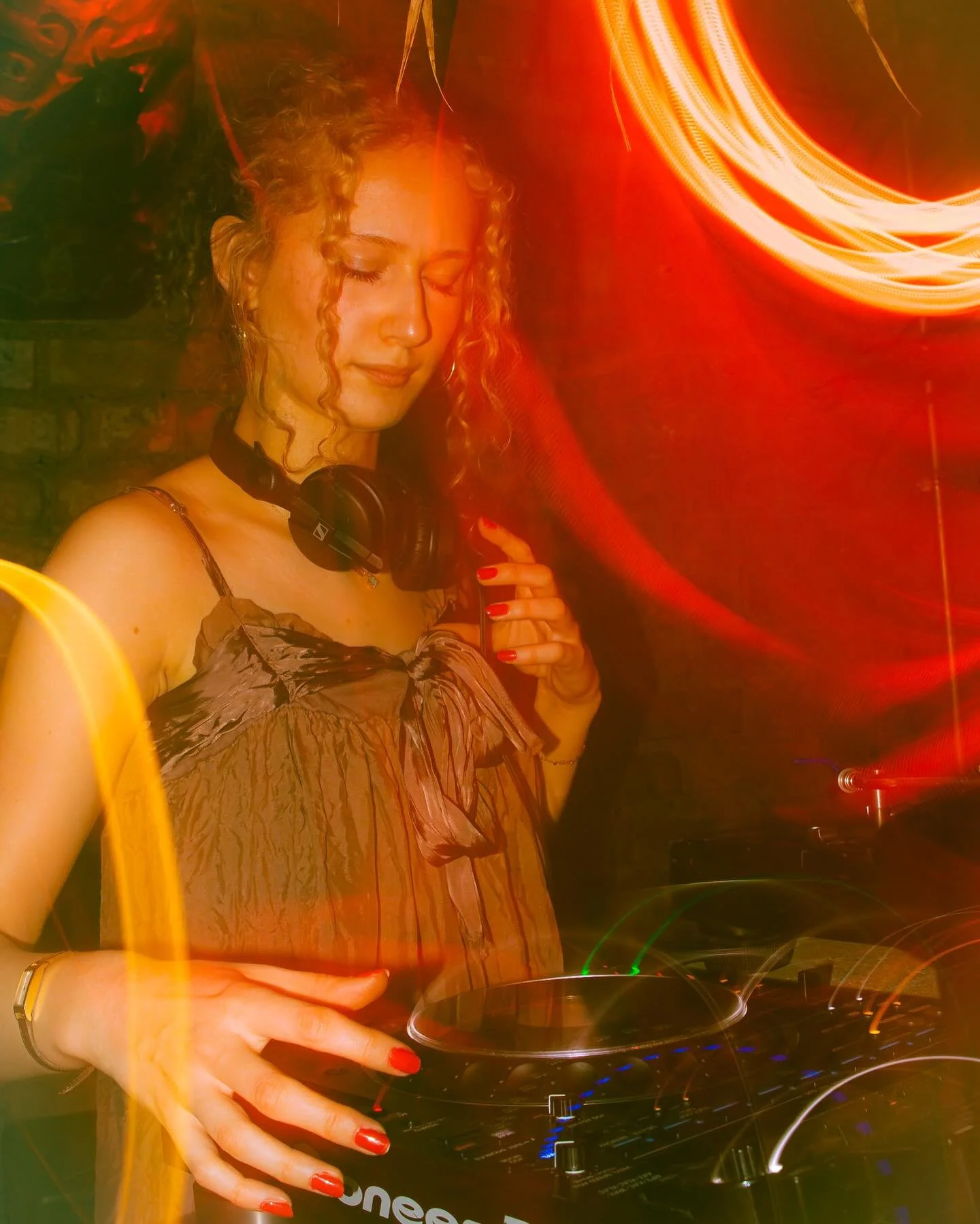 Starlight returns next week! We&rsquo;ve linked up with the crew for their winter/spring series. The first show sold out, and now they&rsquo;re back to kick off Paddy&rsquo;s weekend. We&rsquo;re excited to see what&rsquo;s in store!👺

Tickets live 