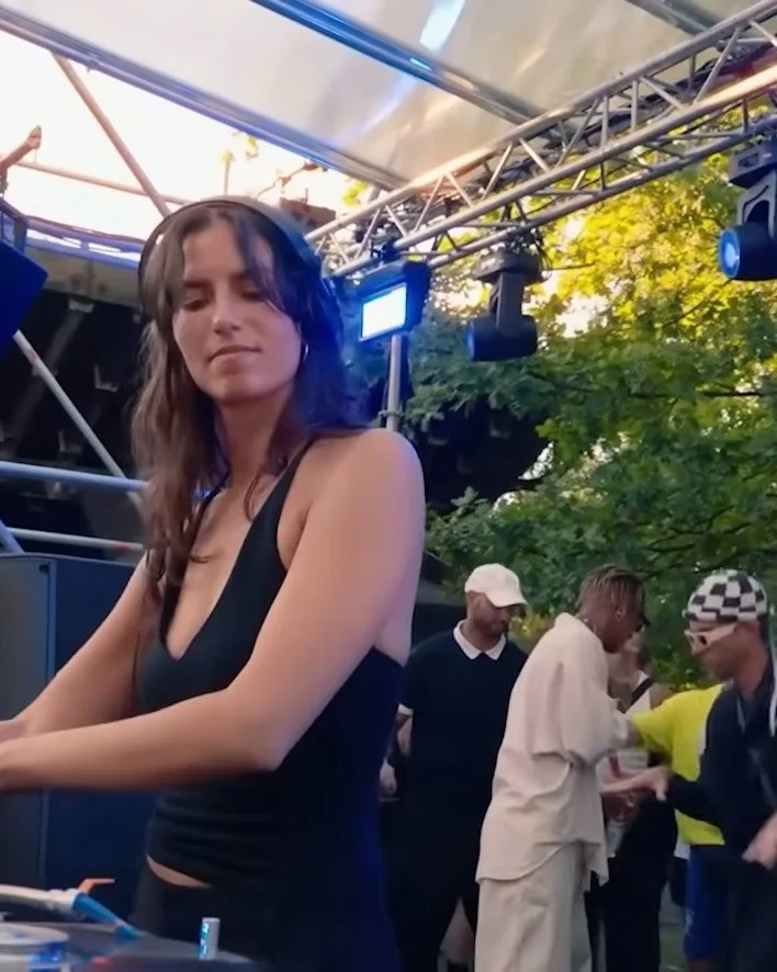 This Saturday we invite Ogaz&oacute;n for her long awaited Irish debut + Dublin wax legend Charlie Murnane on the open! 

Second release tickets + via the link in our bio 🔗

Ogaz&oacute;n is an artist that fully embodies the spirit of dance music, p