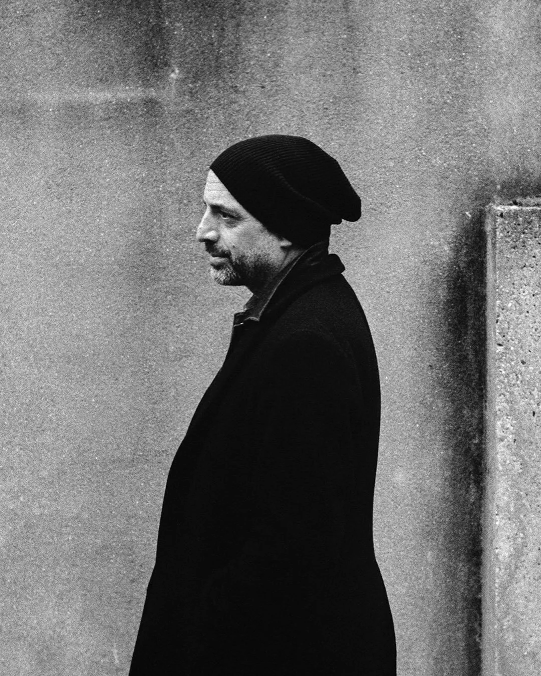 This Friday! Foggy Notions presents Adrian Crowley live at Tengu 🖤 

Adrian Crowley lands at Tengu with a special live show following his latest EP release 'The Birdwatchers', a collection of intimate recordings that drift between stripped back pian