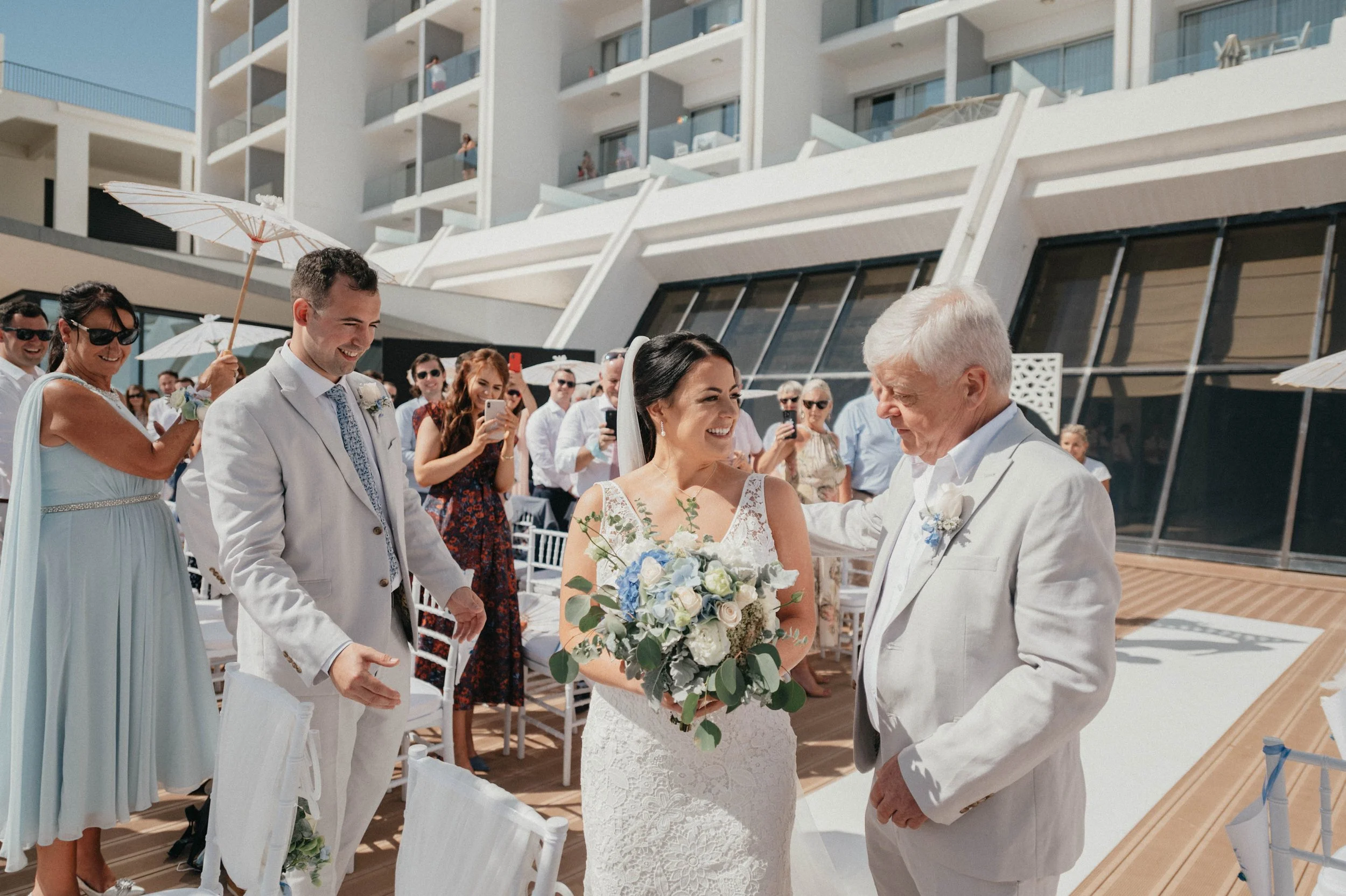 Groom and Bride Photography Wedding Never Ends 