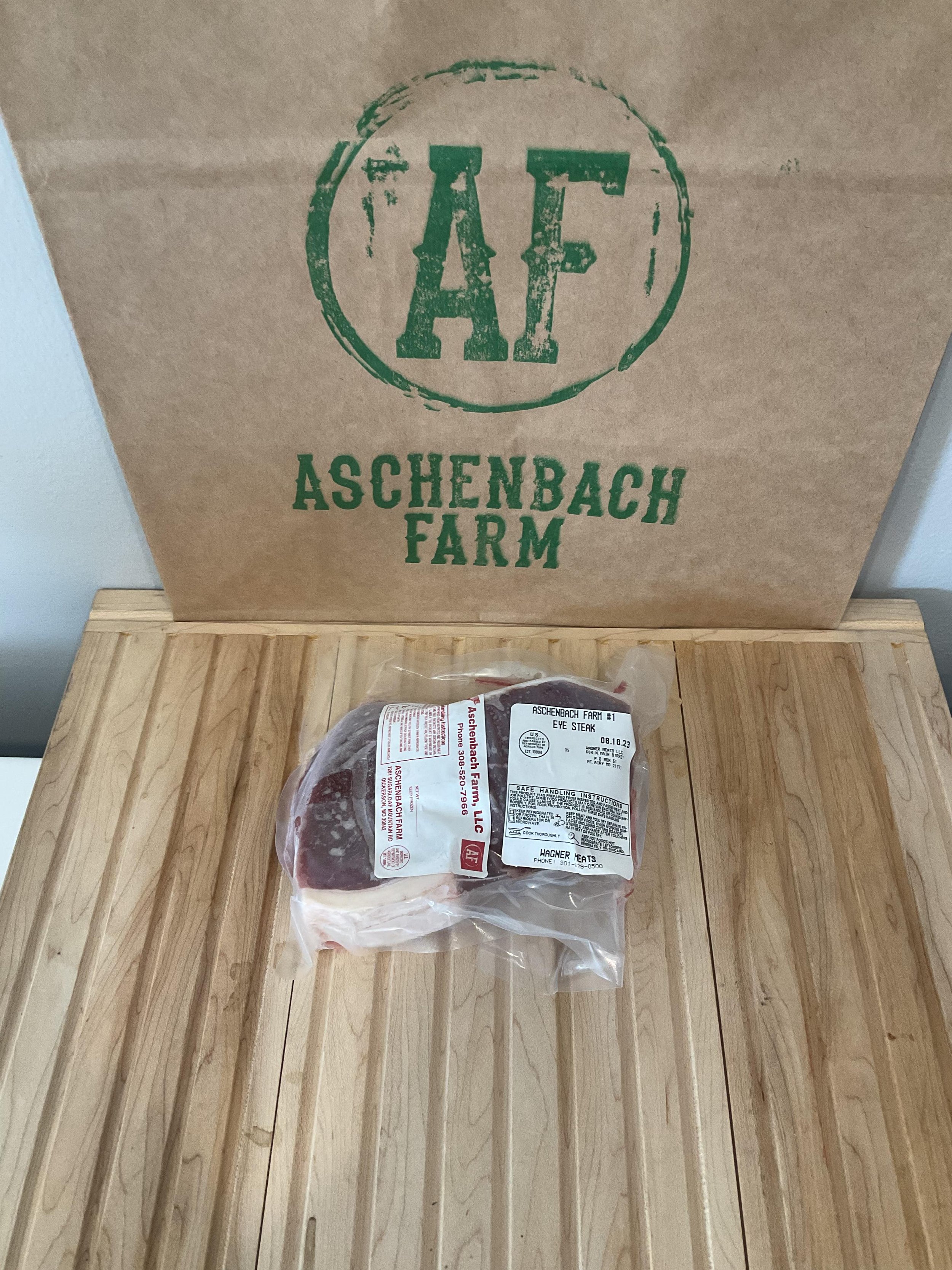 Eye of Round Steak (2 per pkg, avg 1 lb.)