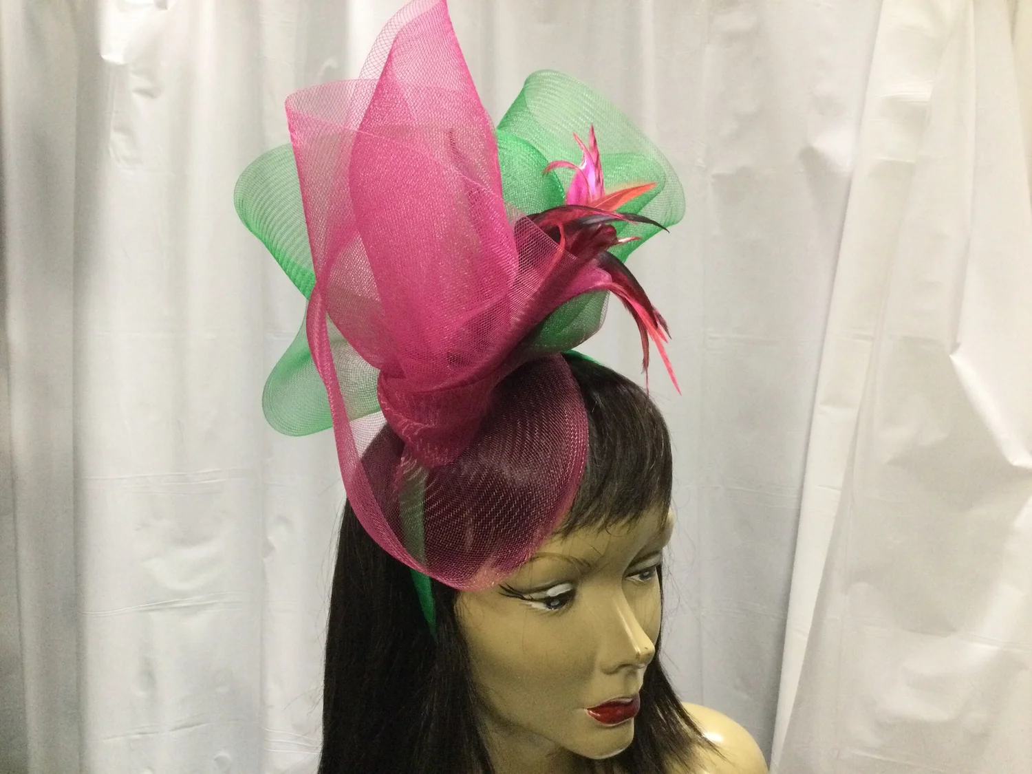 Green and pink fascinator Hatporium | @meerkatmillinery Pastel Pink and Green Beret  main image 2
