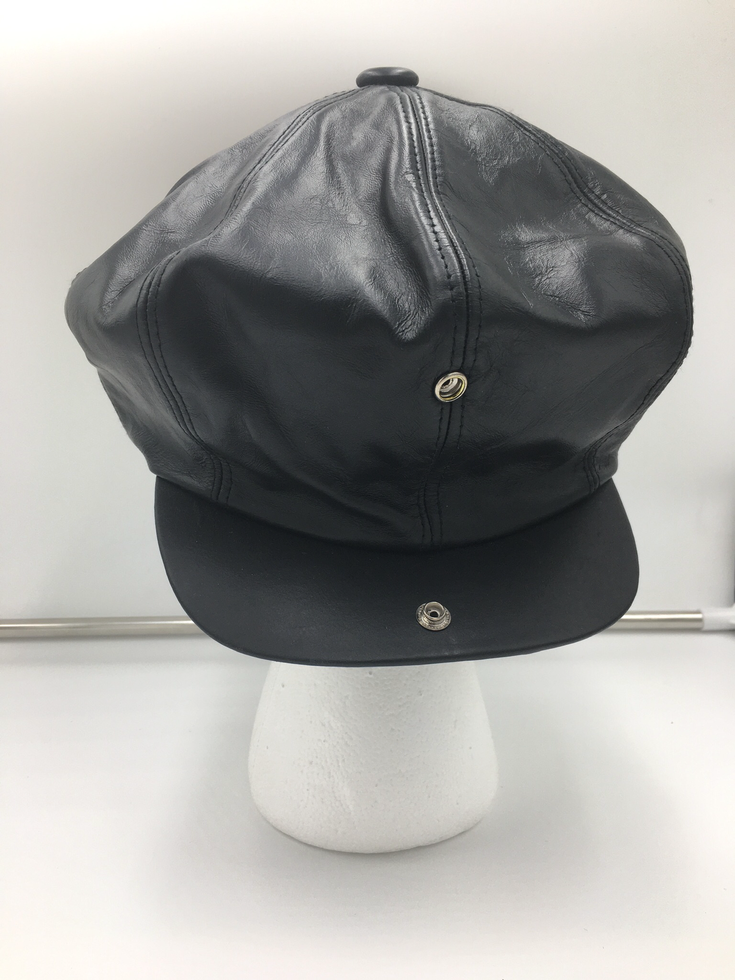 Black leather newsboy hat hotsell
