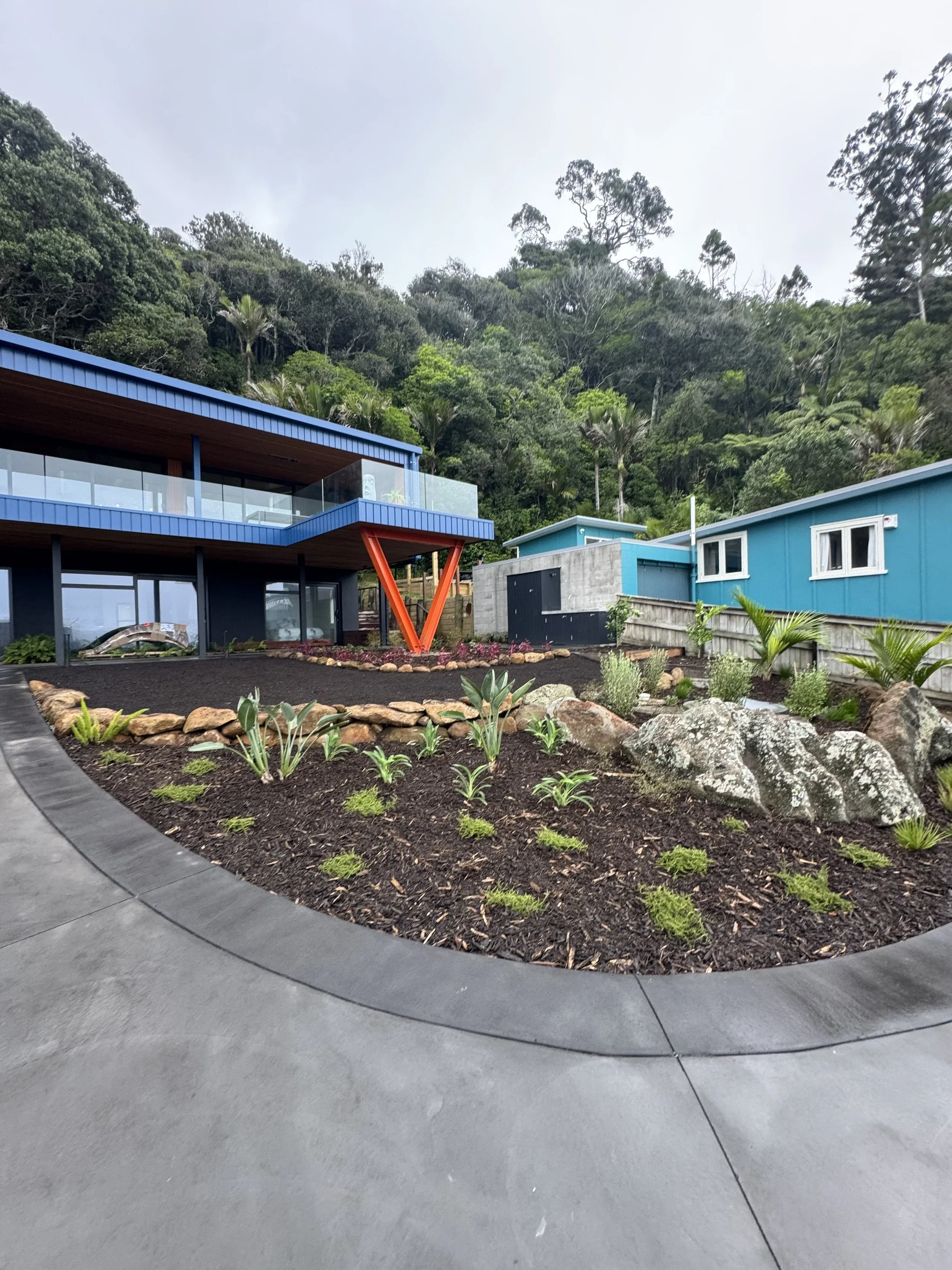 landscaping-feature-garden.webp
