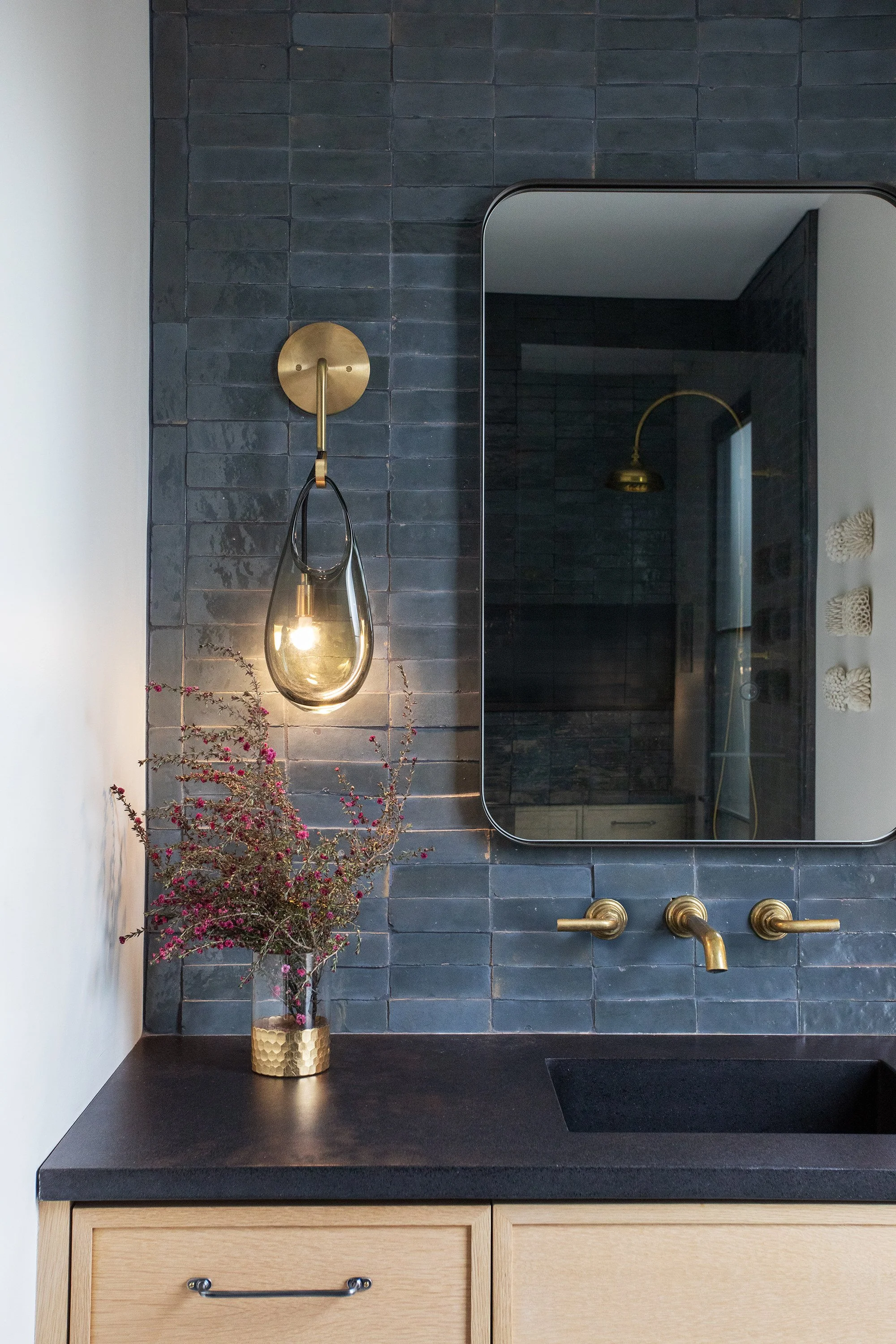 042525Langhart_AllieJanesDesign_EileenRochePhoto_12 copy.jpg