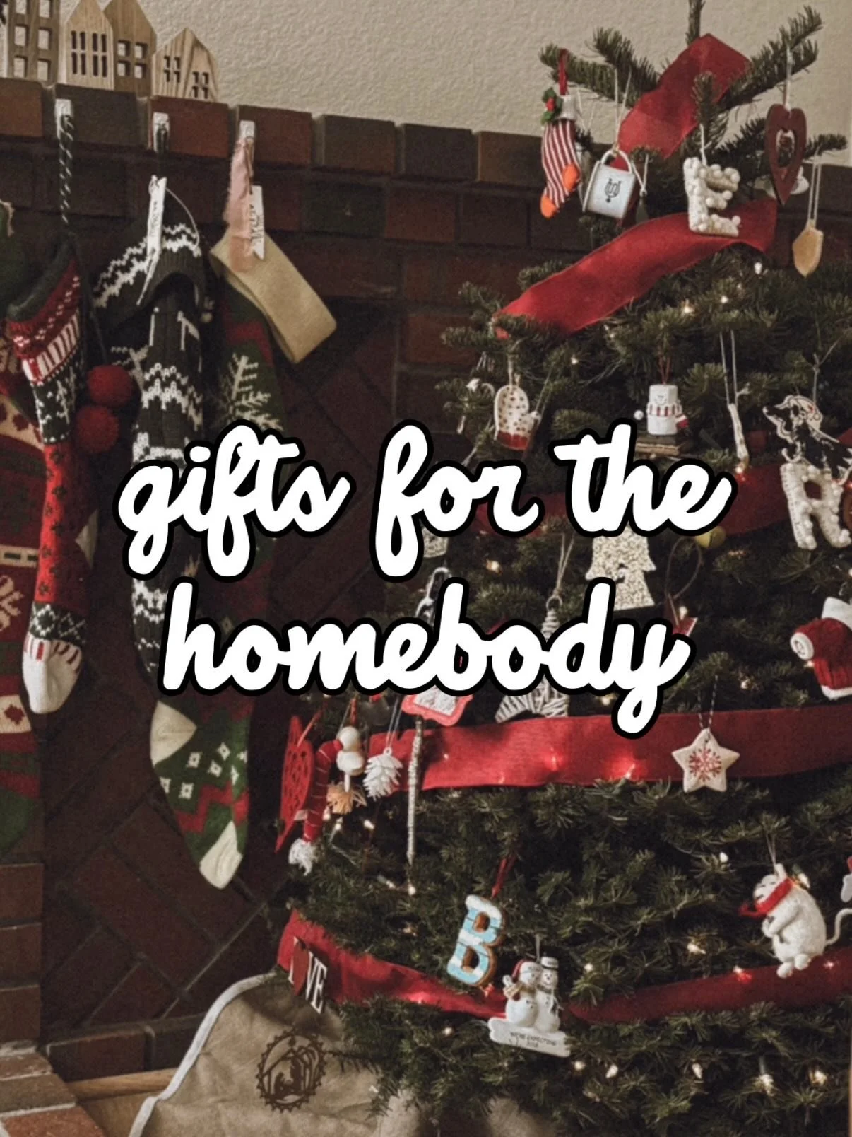 give the gift of cozy comfort to your favorite homebody this season!

get creative with thrifted or marketplace finds, or use the links in my bio to shop my favorite homey finds 🪴

happy gifting friends!