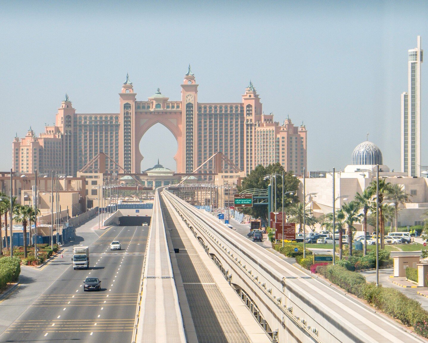 On the way to Atlantis
Dubai, UAE

@atlantisthepalm #dubai #AWorldAway
#besthotel #cityscape #architecture