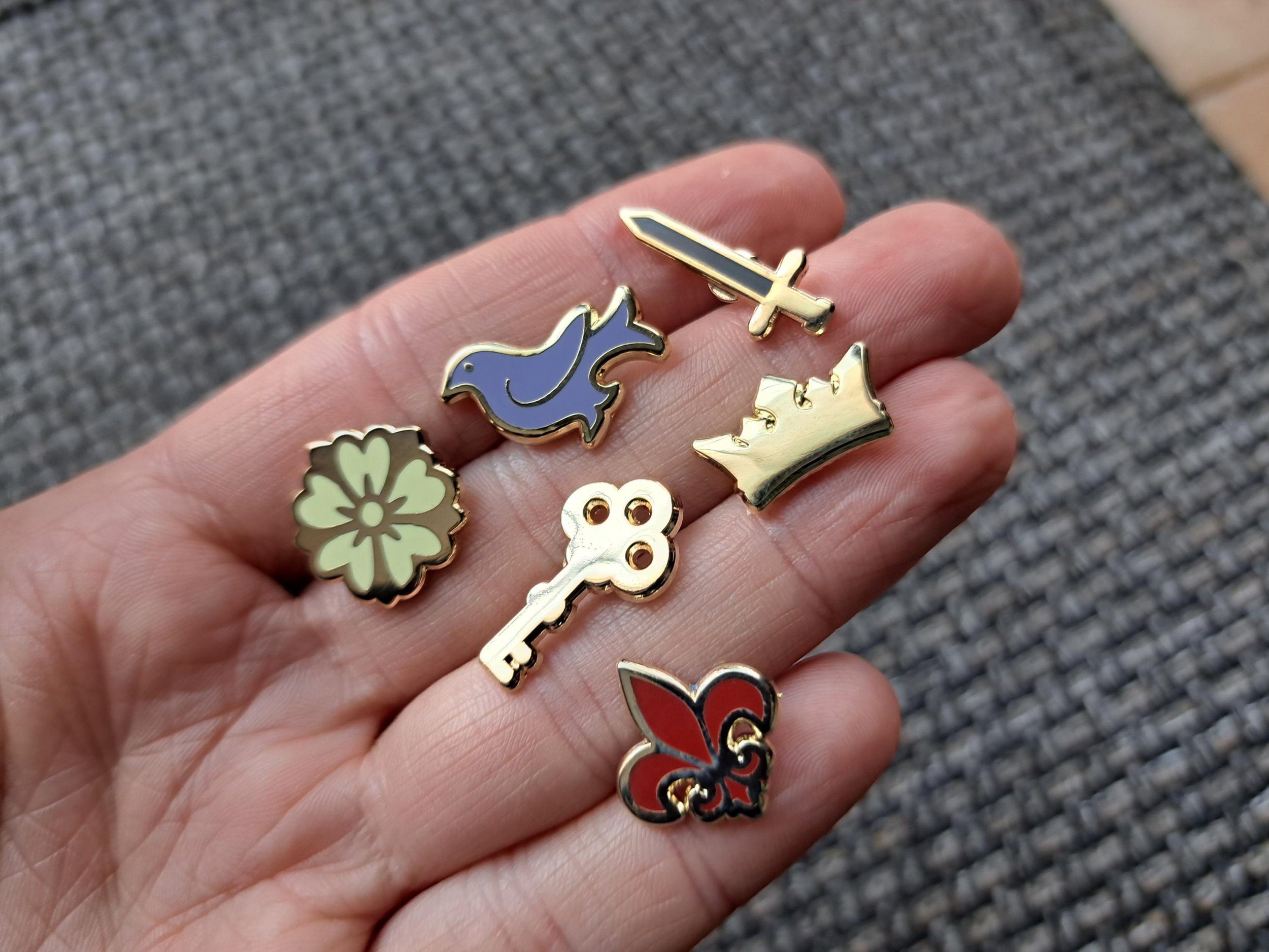https://i.etsystatic.com/16502411/r/il/51a2d0/6666558792/il_fullxfull.6666558792_epc5.jpg