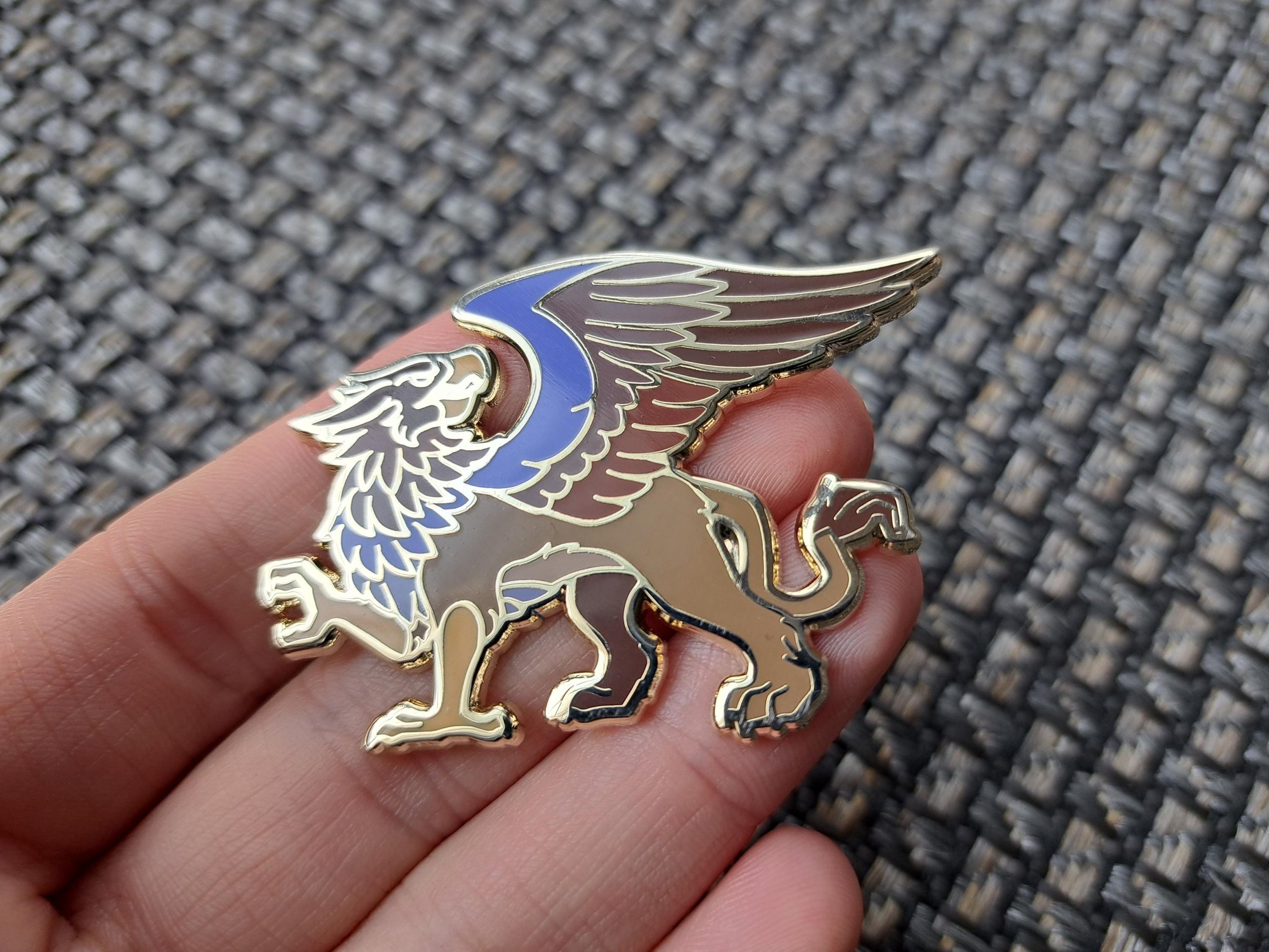 https://i.etsystatic.com/16502411/r/il/19038b/6714513551/il_fullxfull.6714513551_qhi9.jpg
