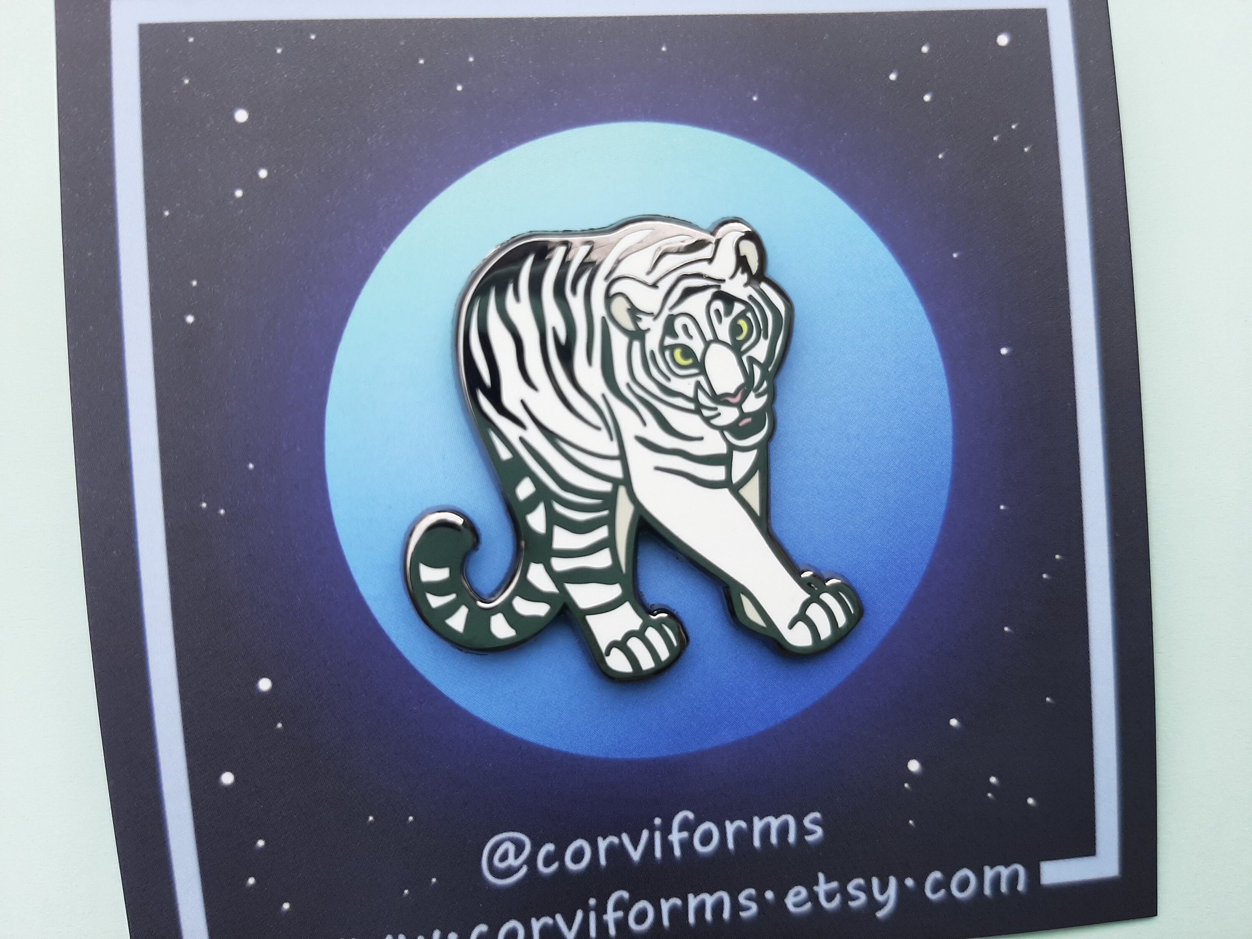 https://i.etsystatic.com/16502411/r/il/21be6d/3920677461/il_fullxfull.3920677461_ovq3.jpg